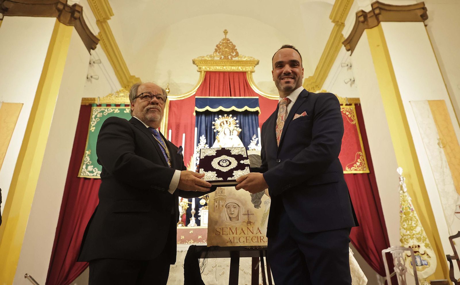 La presentación del cartel de la Semana Santa de Algeciras 2024, en imágenes
