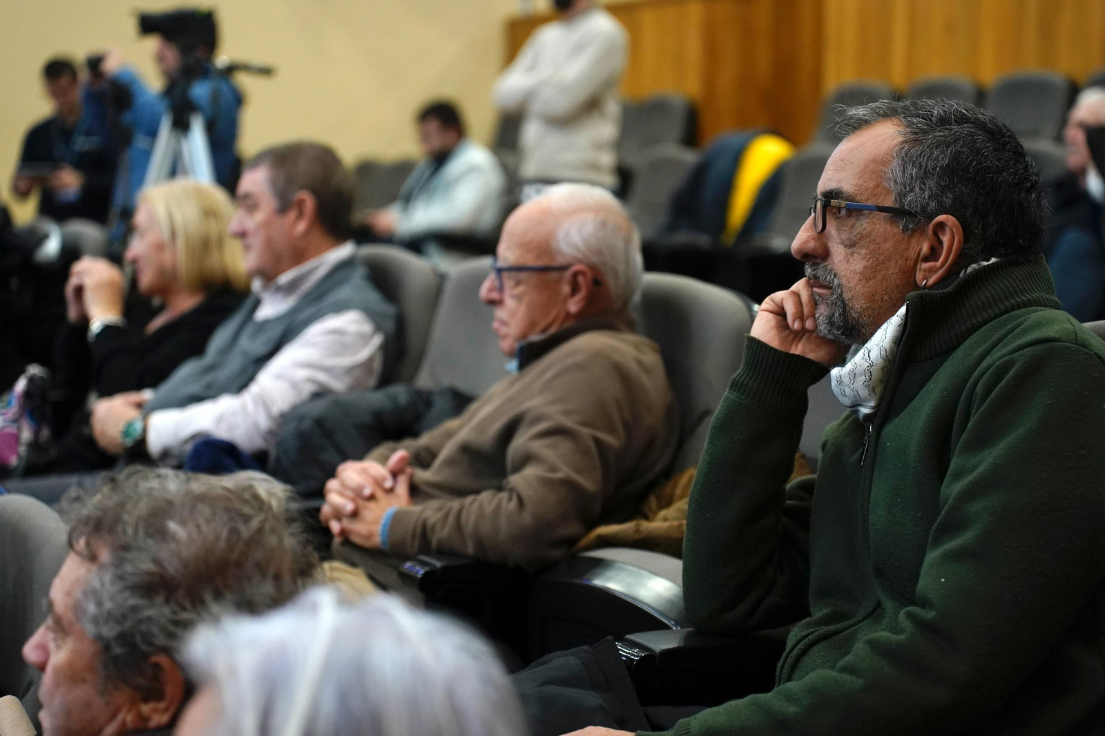 Fotos de la entrega del premio Ateneo José Román de Algeciras 2025 a Juan Moya