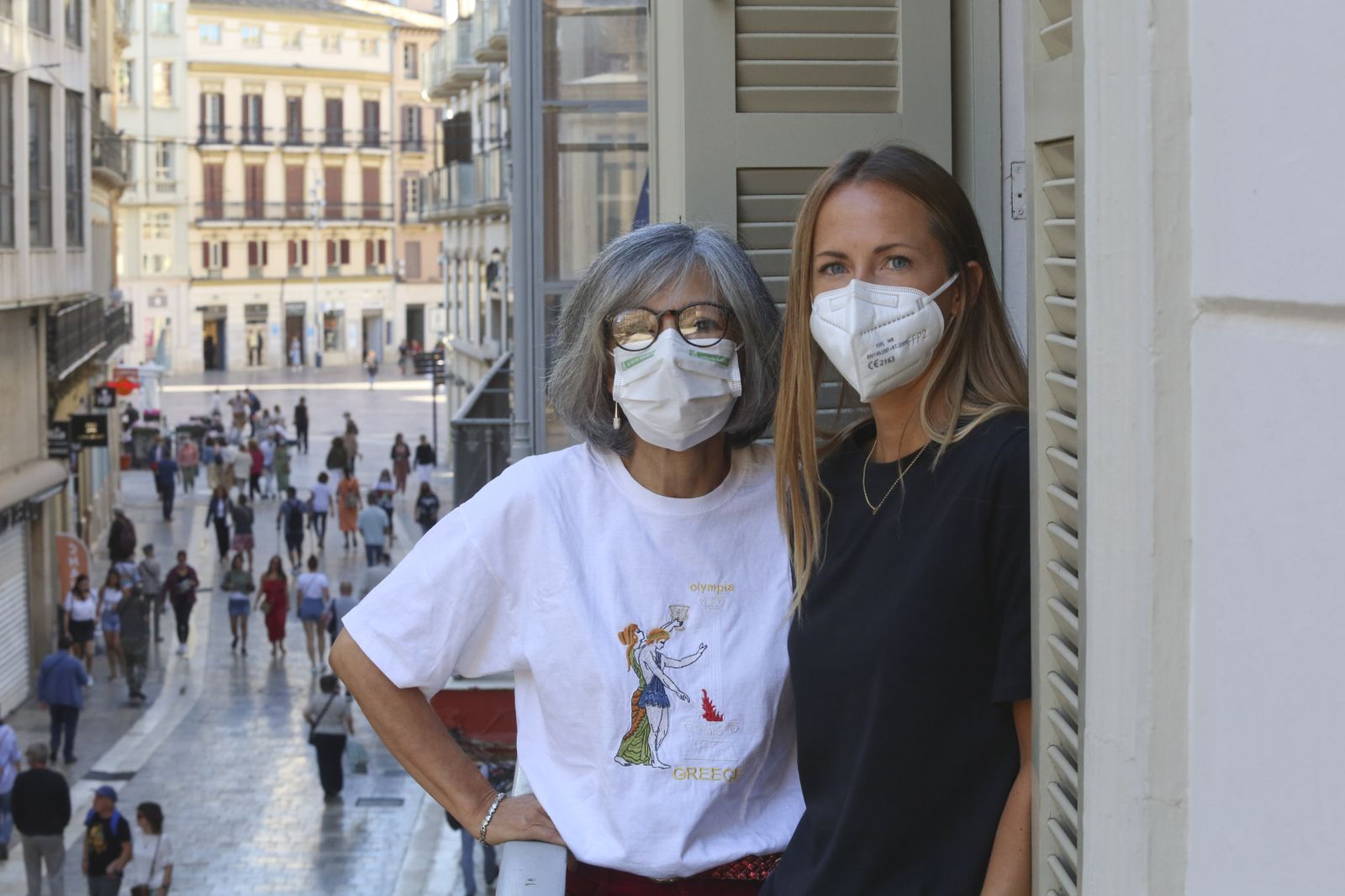Mónica Linares (izq.) y María Checa.