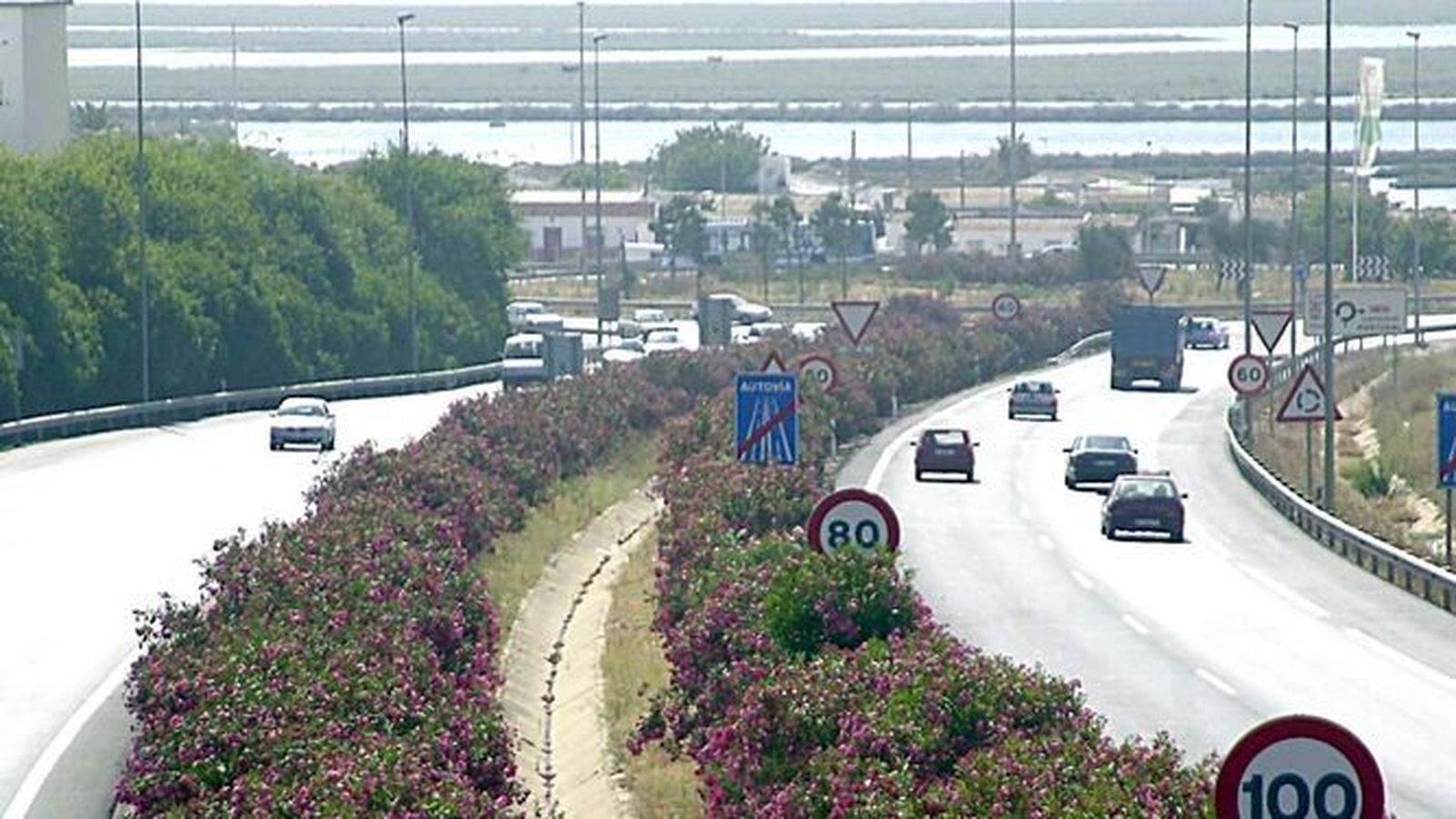 Tramo de la H3O a la altura de La Orden.