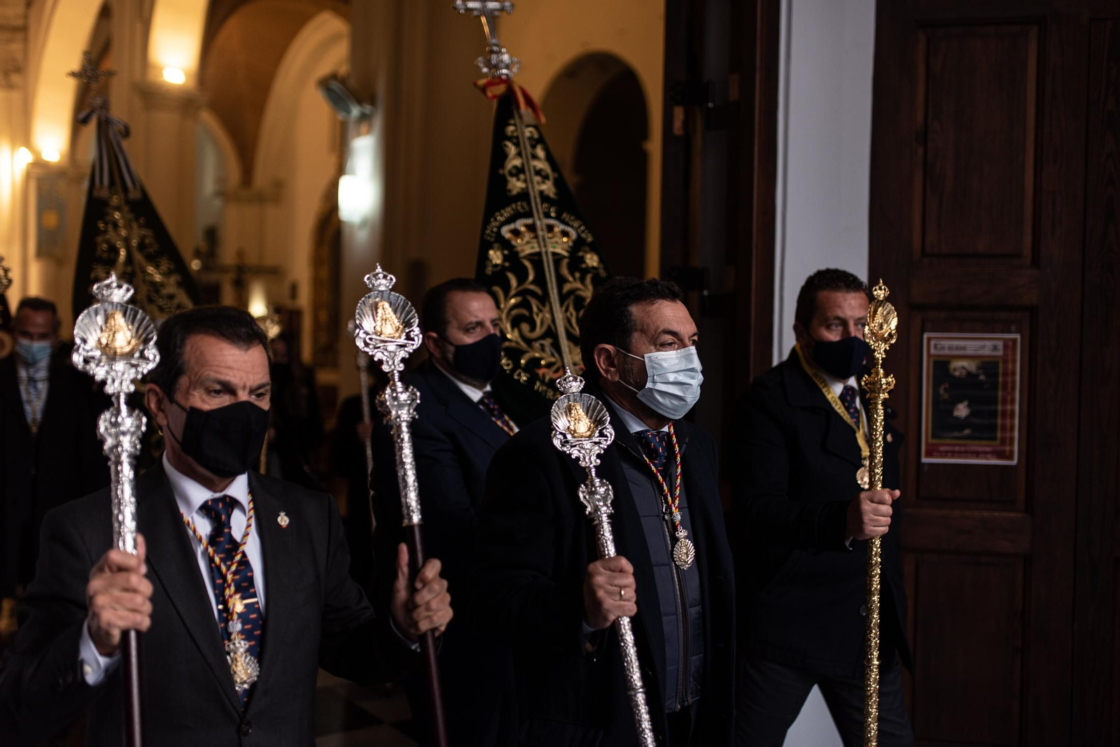 Imágenes de la Inmaculada Concepción procesionando por las calles de Huelva