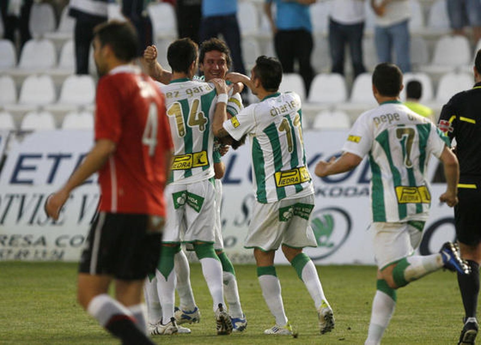 Las imágenes del Córdoba-Nástic