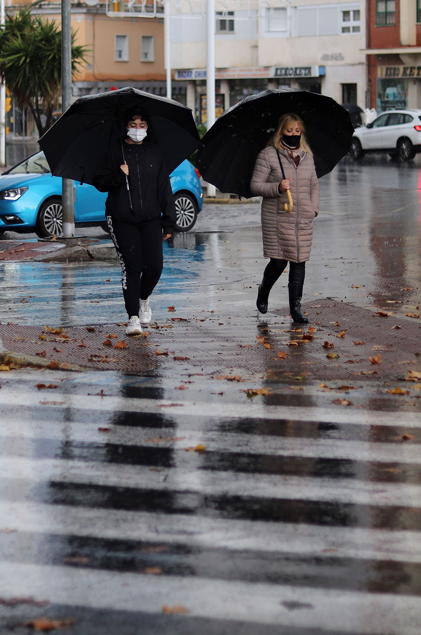 Día de lluvia en la capital onubense que regresará a lo largo de esta semana.