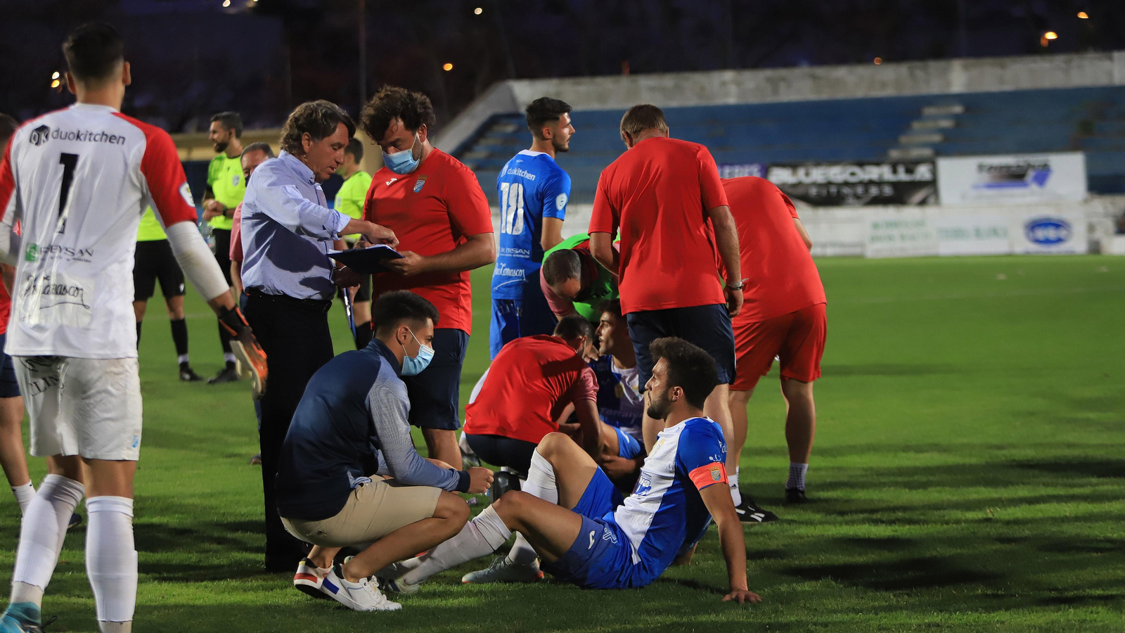 Imágenes de la semifinal por el ascenso entre el  Xerez CD - Puente Genil