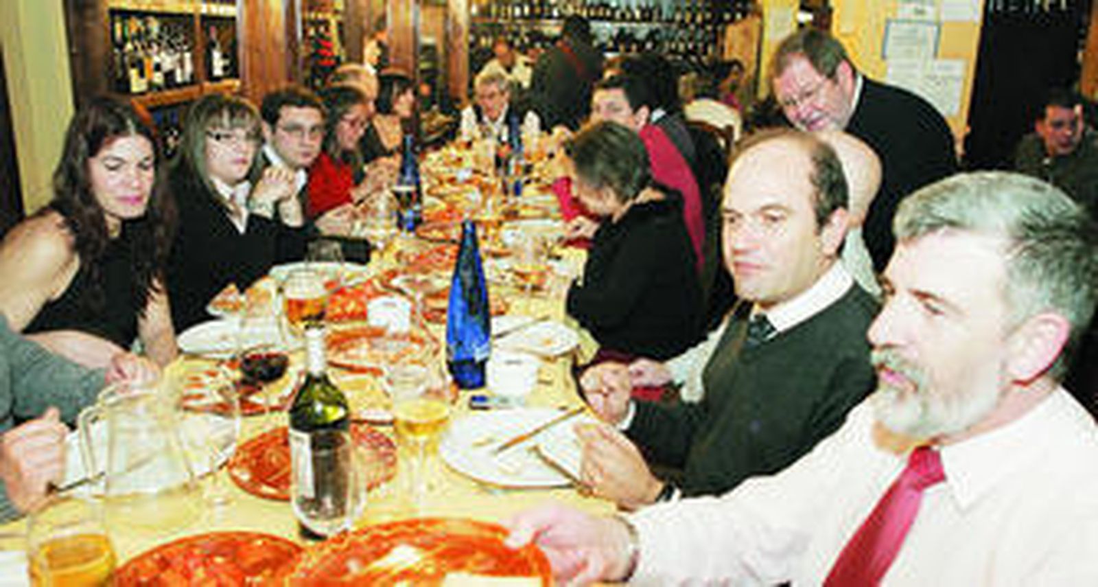 Cena con los vendedores de prensa