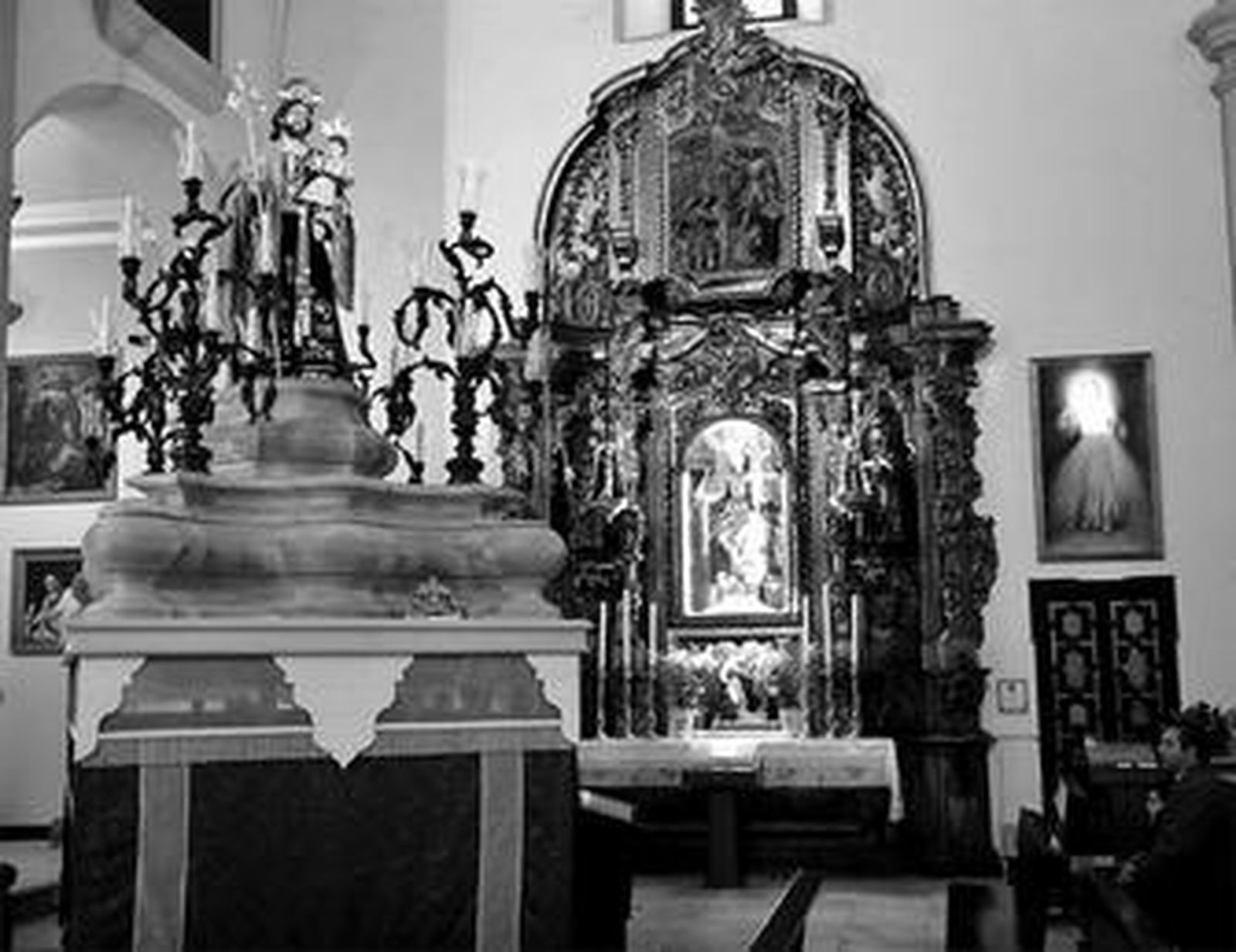 El paso de la hermandad de San José, preparado para procesionar mañana.