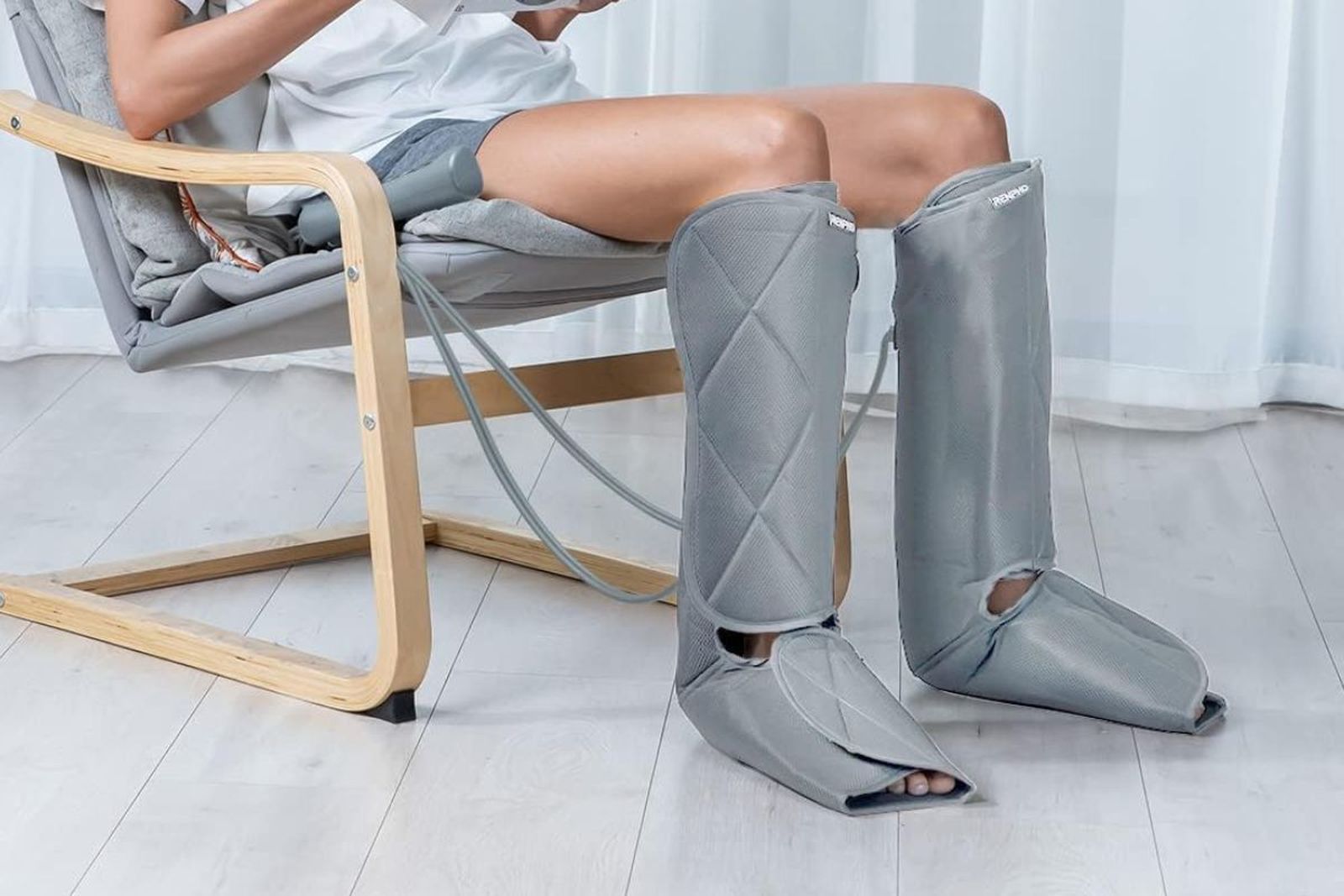 Relaja tus músculos con este masajeador de piernas ¡disponible en Amazon con un 25% de descuento!
