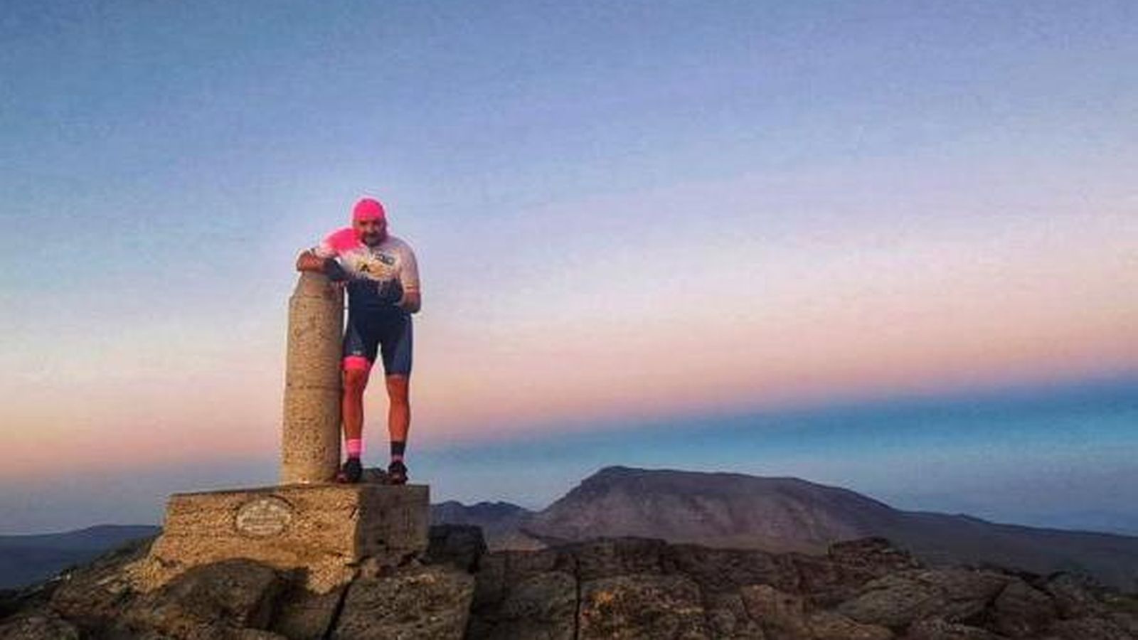 Sergio en el pico del Veleta, donde empezó a notar el dolor