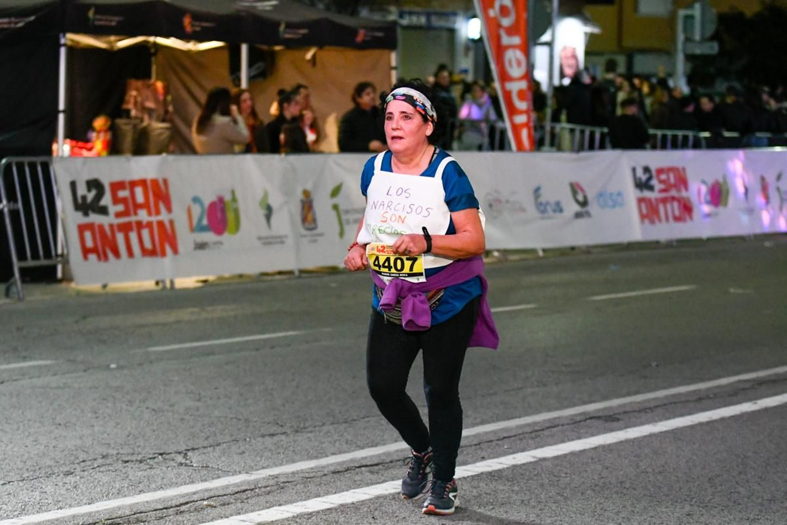 En imágenes: búscate en tu llegada a meta de la Carrera de San Antón 2025 (12)