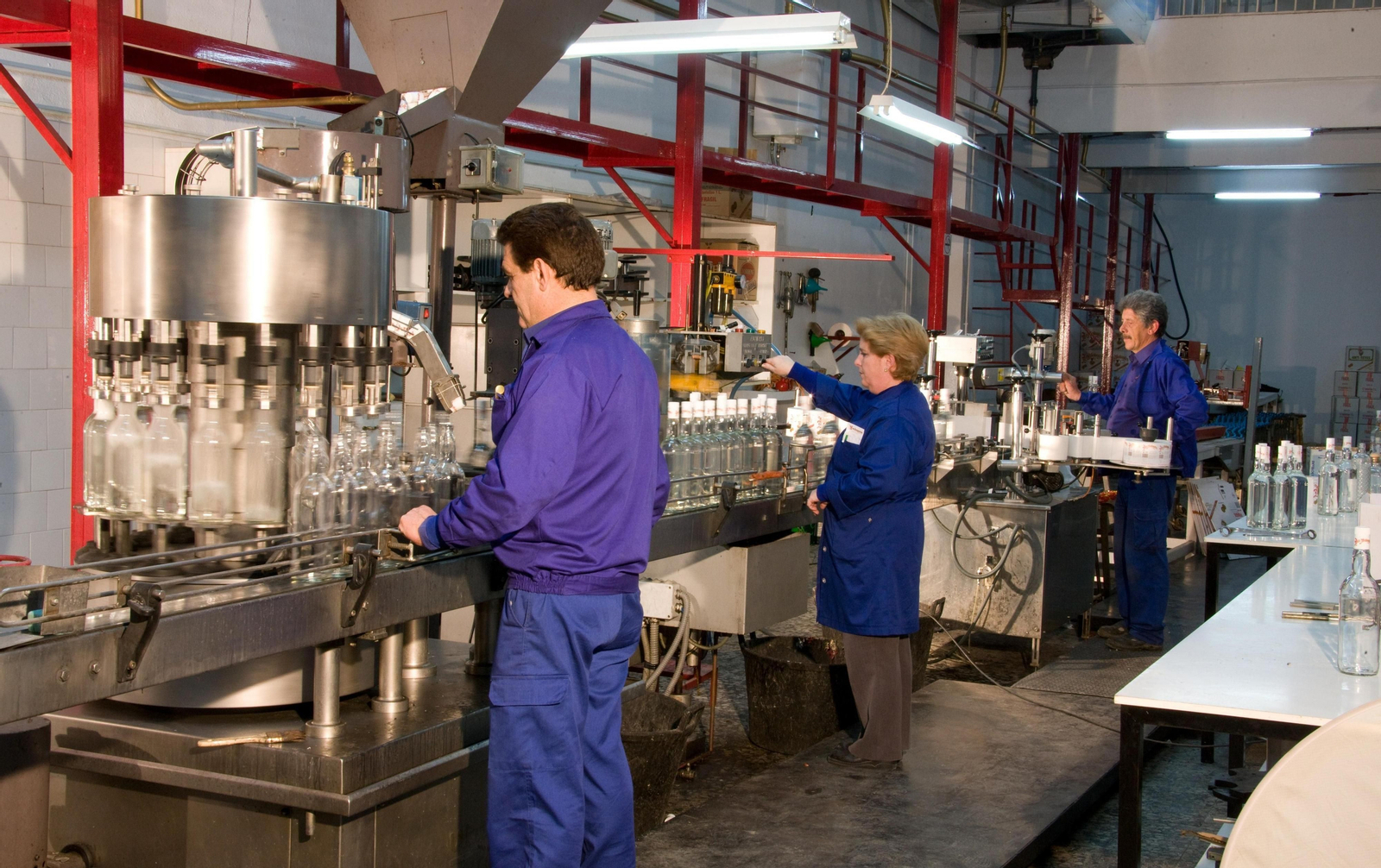 Una fábrica de bebidas espiritosas