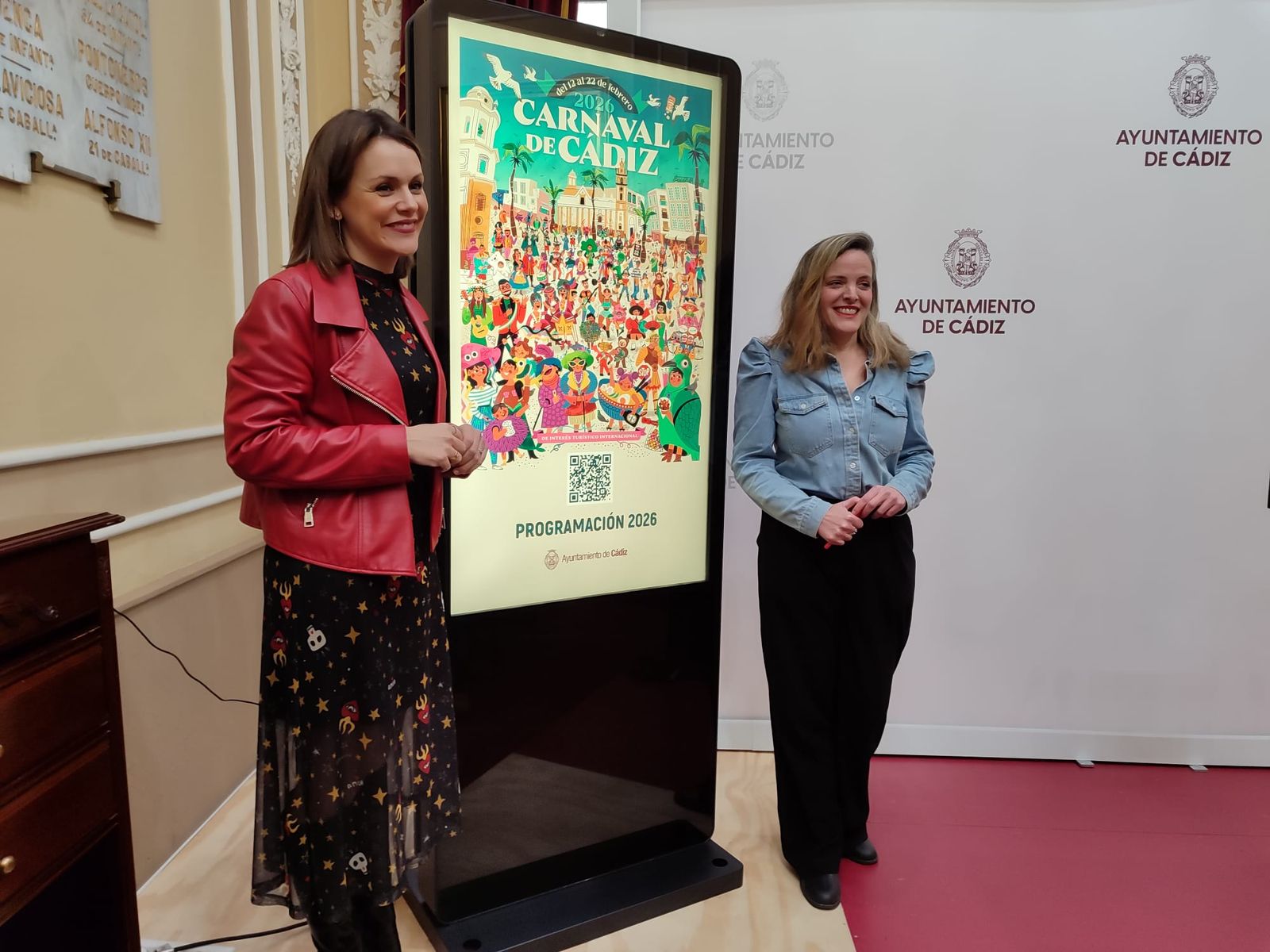 Las concejalas de Carnaval y Cultura, Beatriz Gandullo y Maite González, presentan la programación del Carnaval de Cádiz 2026