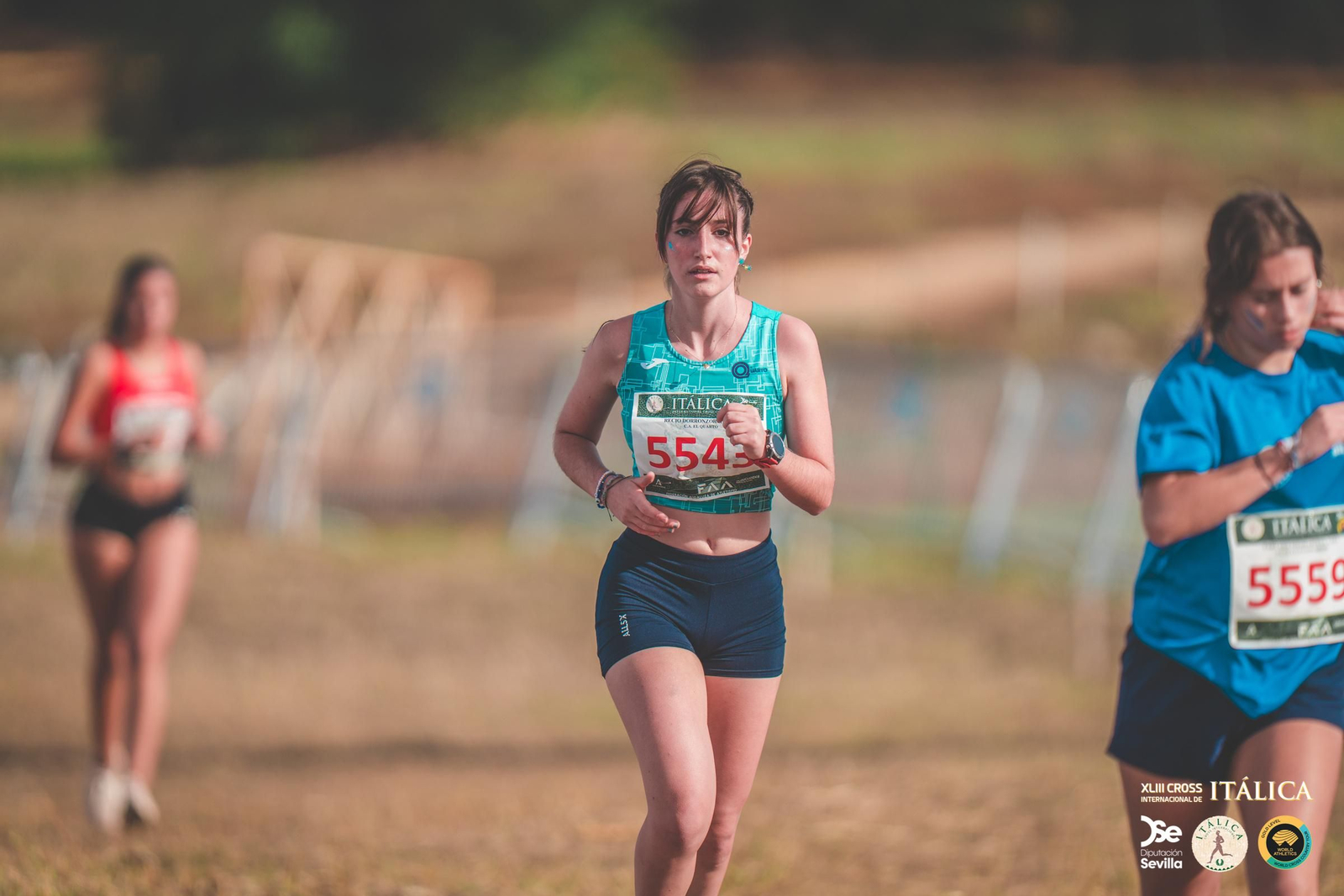 Búscate en las fotos del Cross de Itálica 2025 | 5