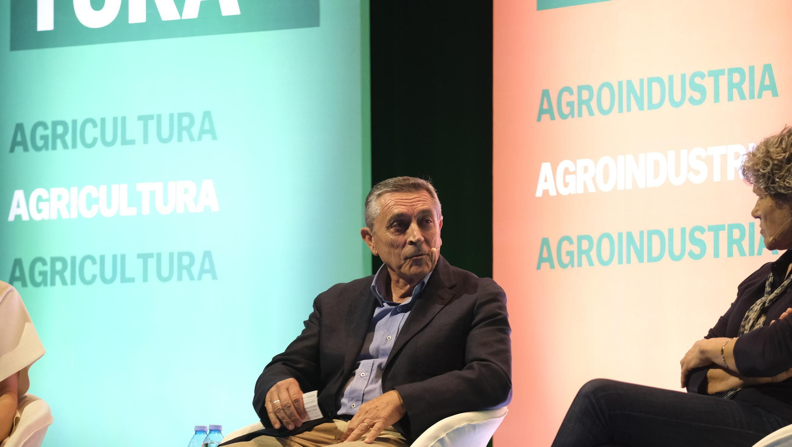 Las imágenes del 'Foro, Agricultura, Agua y Futuro en Andalucía' organizado por el PP