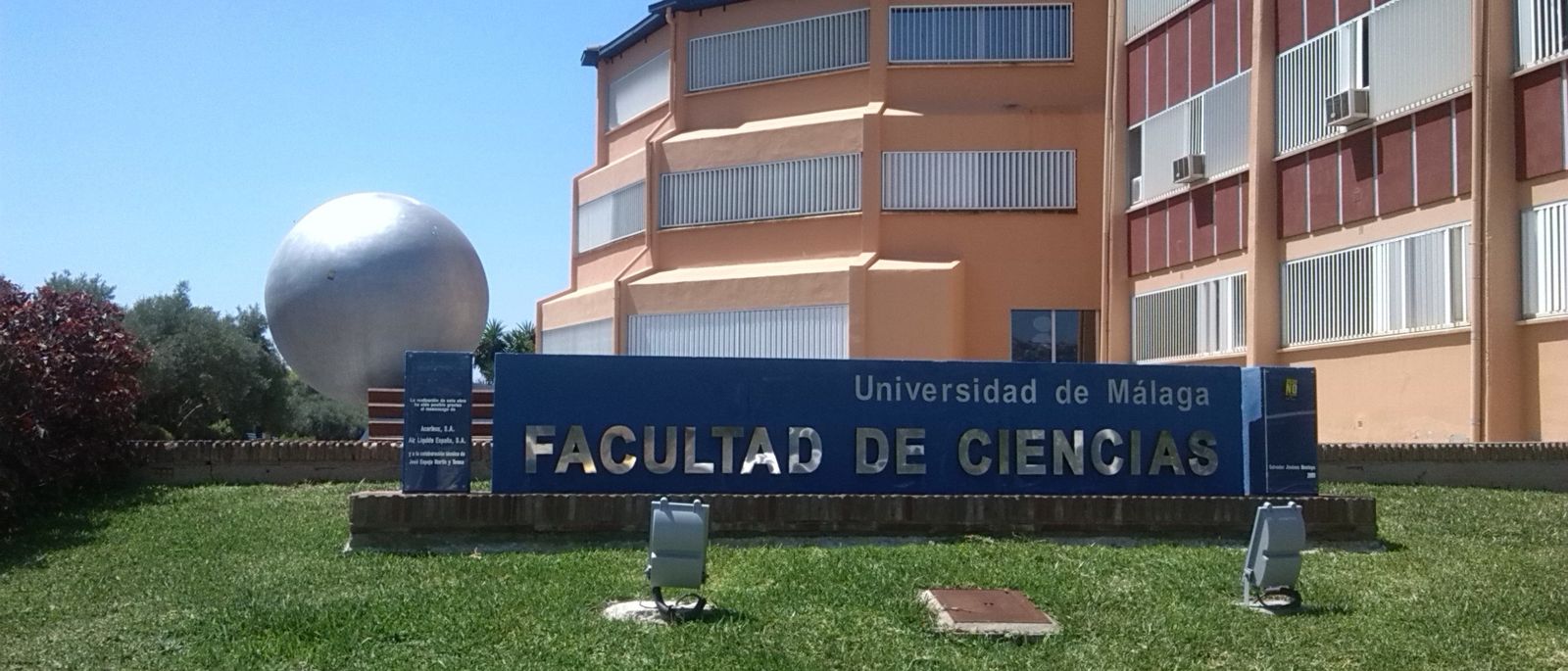 Exterior de la Facultad de Ciencias en el campus de Teatinos de la UMA.