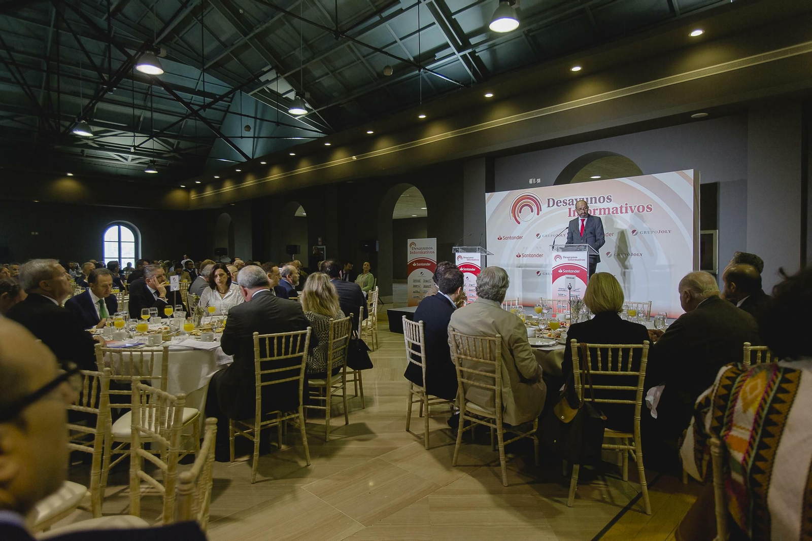 Desayuno informativo banco santander