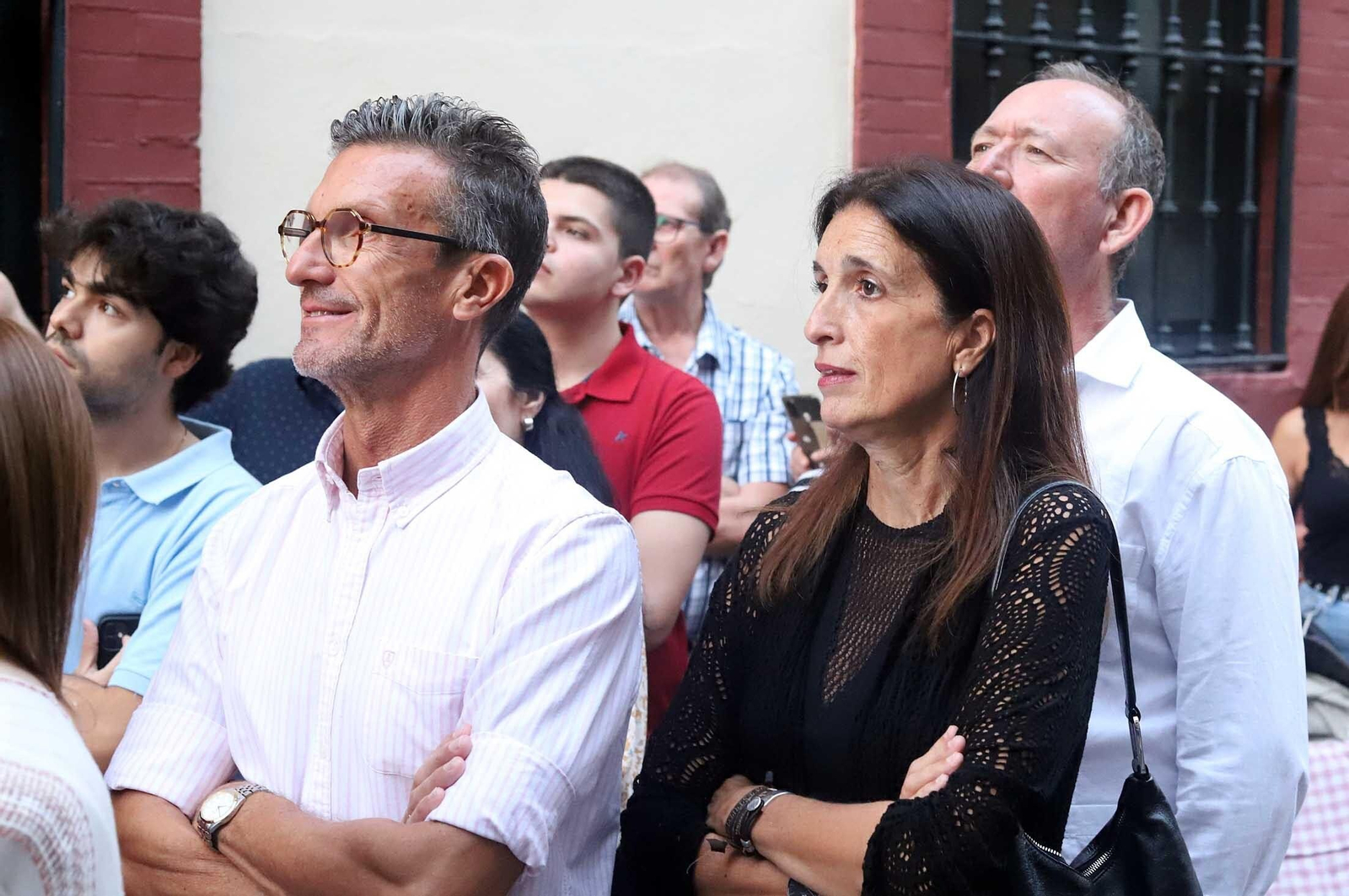 Imágenes de la procesión de la Virgen de la Amargura por las calles de Huelva