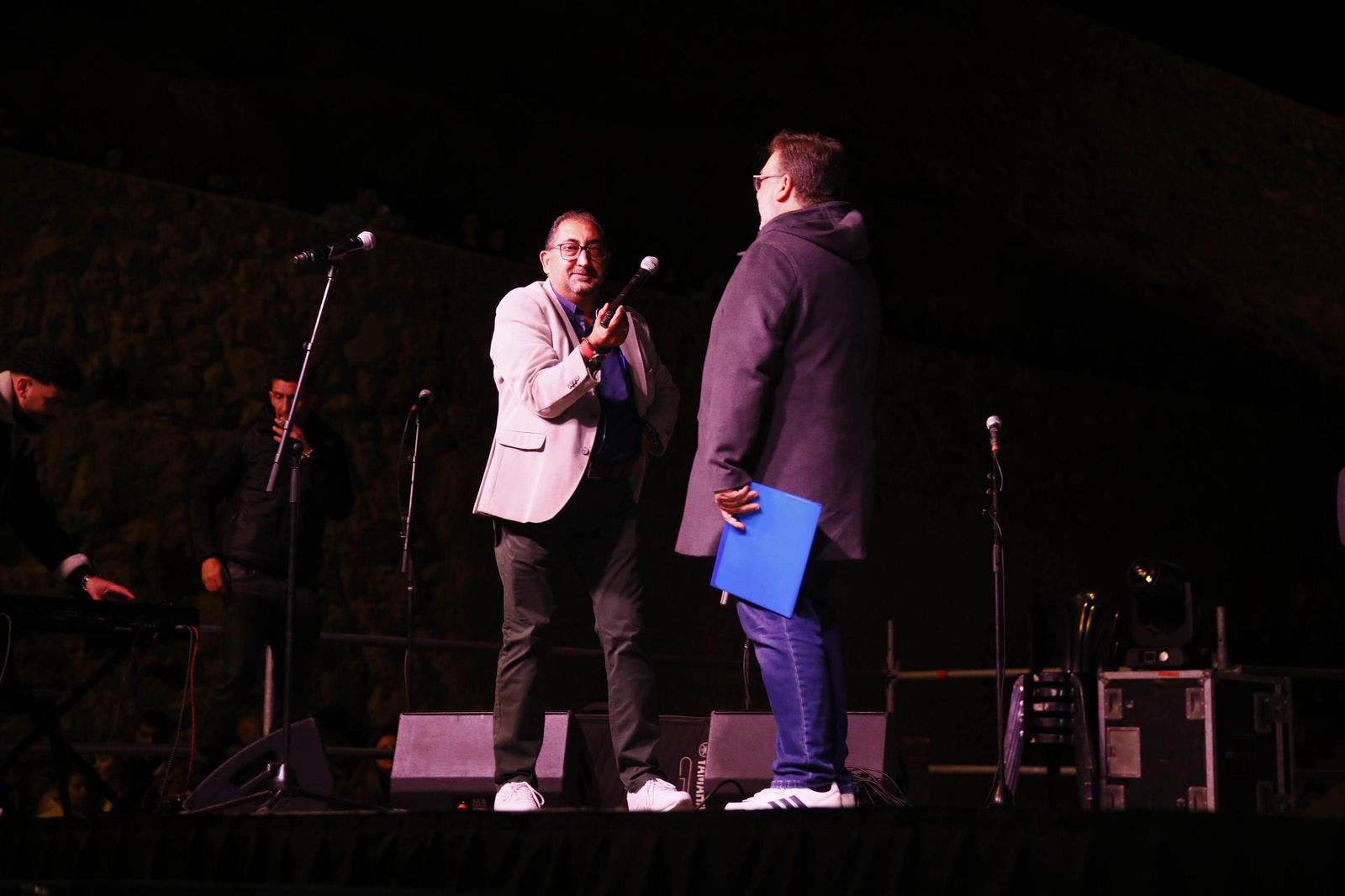 La Noche de las Candelas del Mesón Gitano de Almería, en imágenes