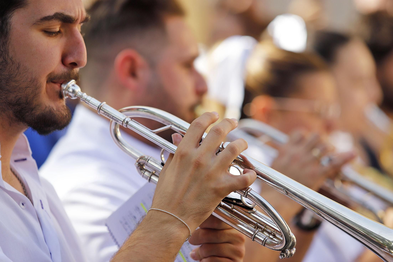 Imágenes de la procesión de San Francisco de Asís por las calles de Pérez Cubillas y bendición de animales y plantas