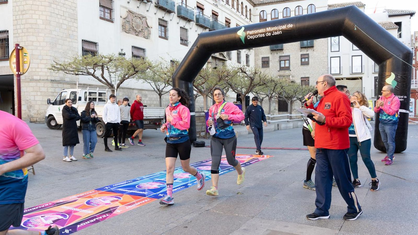 En imágenes: kilómetros para la esperanza de Celia en el CxM Trail Solidario IES Fuente de la Peña (I)