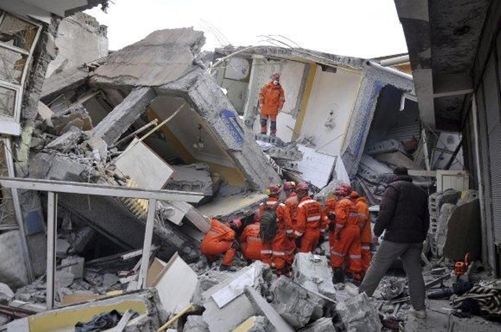 Al menos siete muertos tras el nuevo terremoto en Turquía