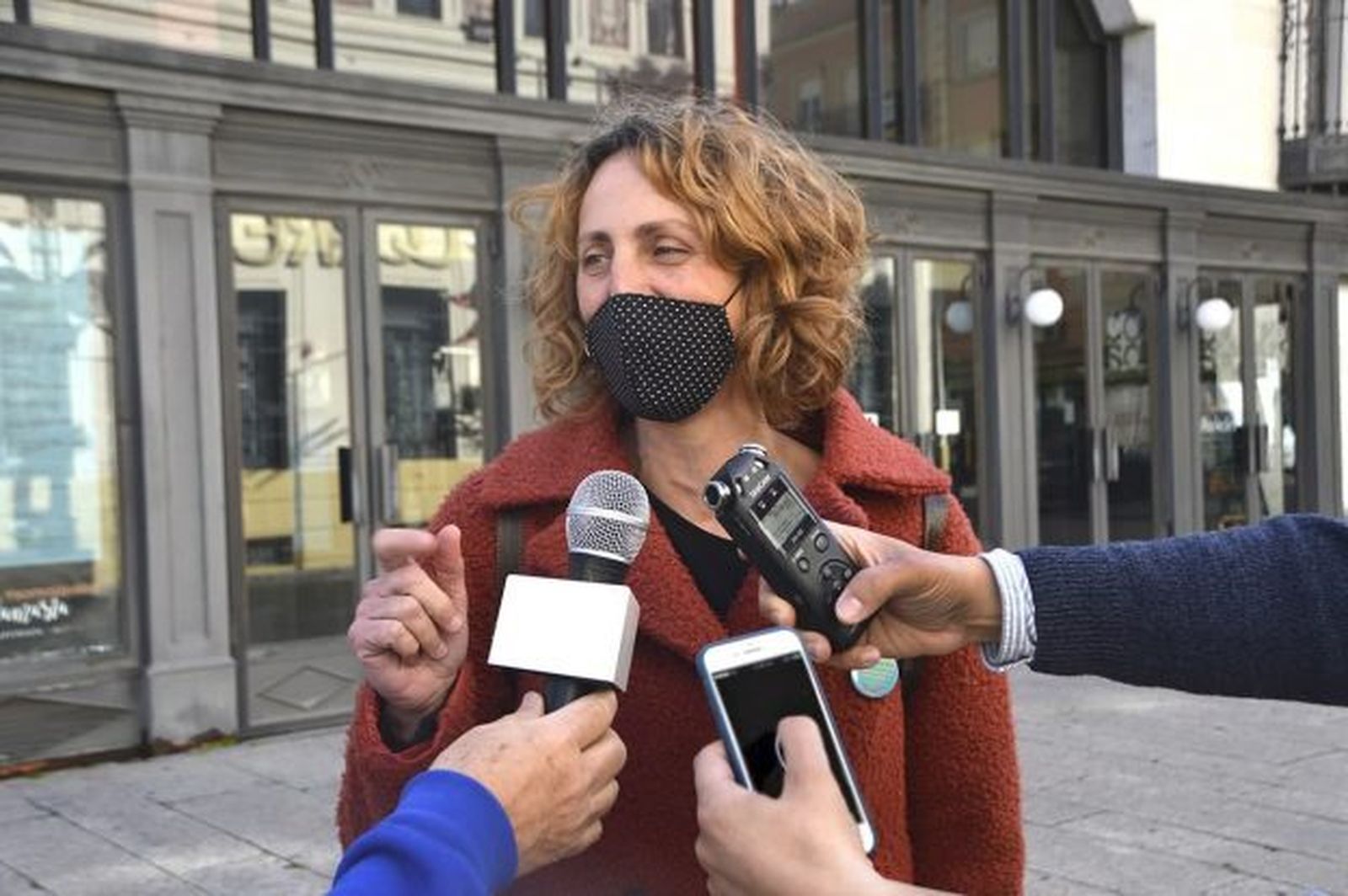 La portavoz de Ganemos, Kika González, durante una comparecencia.