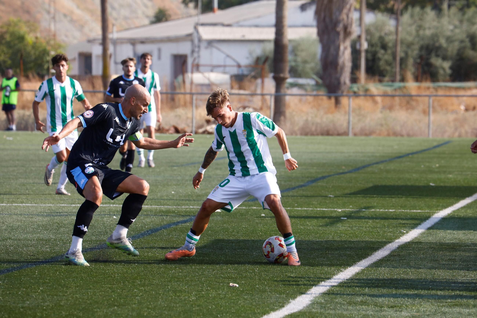 Las mejores fotos del derbi entre el Córdoba B y el Ciudad de Lucena en la Ciudad Deportiva