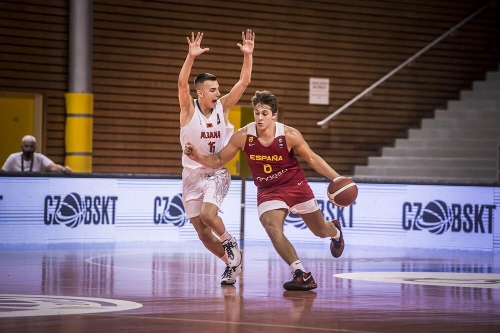 Fotos: los cinco 'malagueños' con España sub 20 en Brno