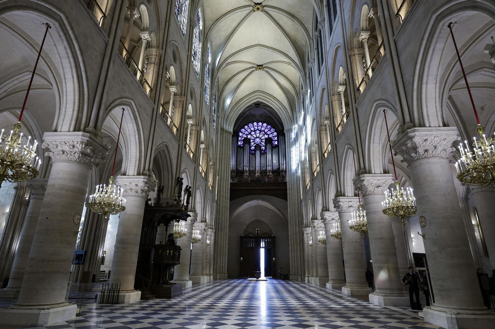 Así es el nuevo interior de Notre Dame tras la restauración Así es el nuevo interior de Notre Dame tras la restauración