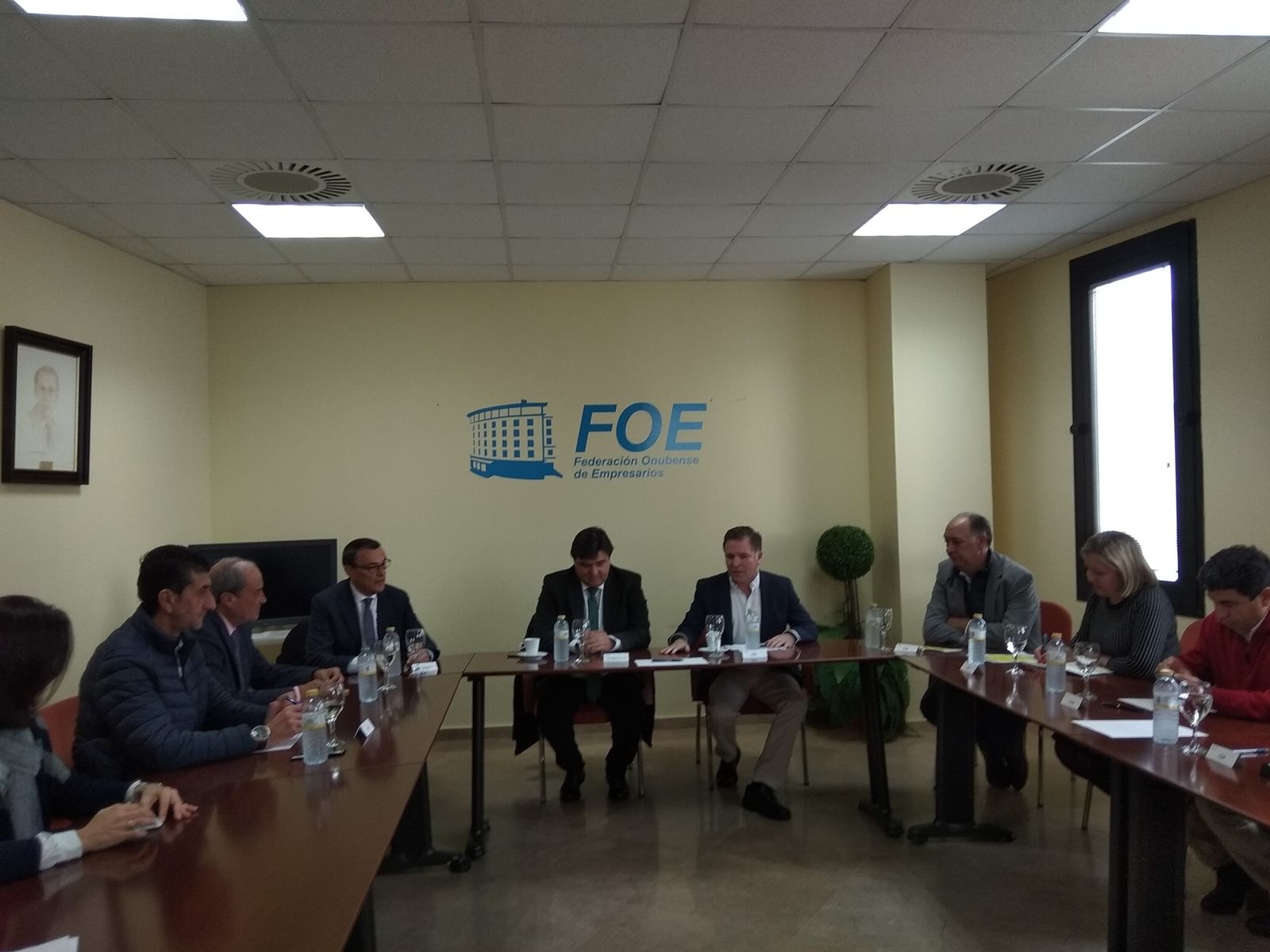 reunión mantenida esta mañana en la sede de la FOE.