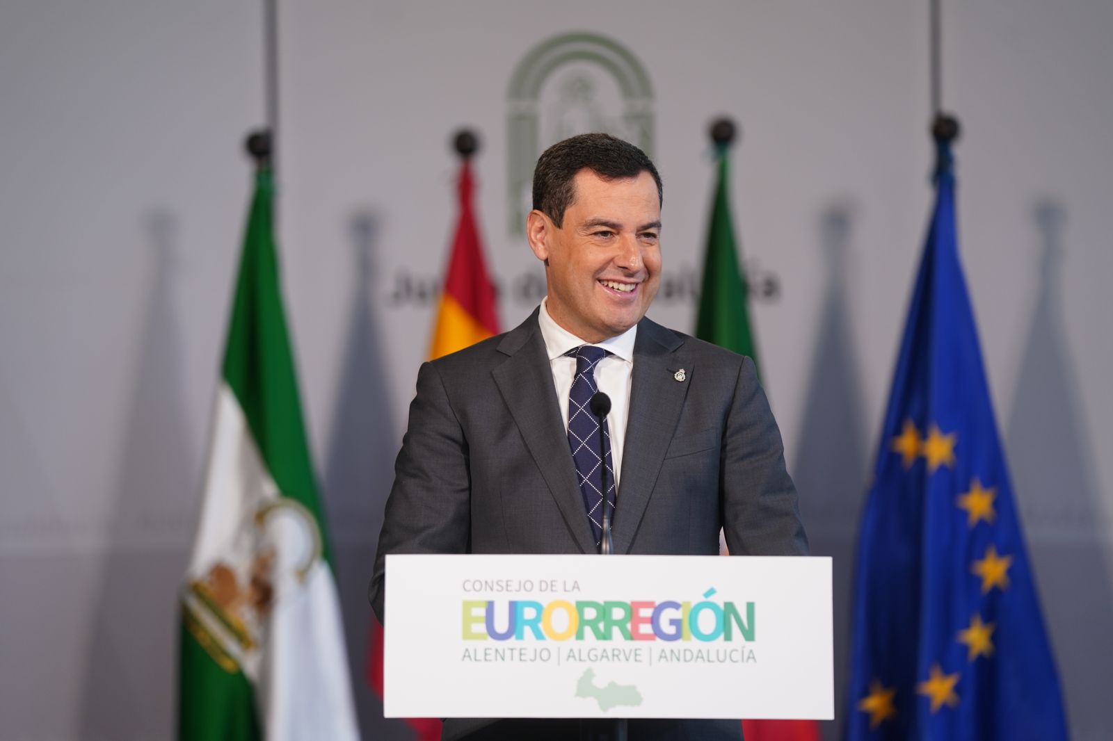 Juanma Moreno en el Consejo de la Eurorregión AlentejoAlgarve-Andalucía.