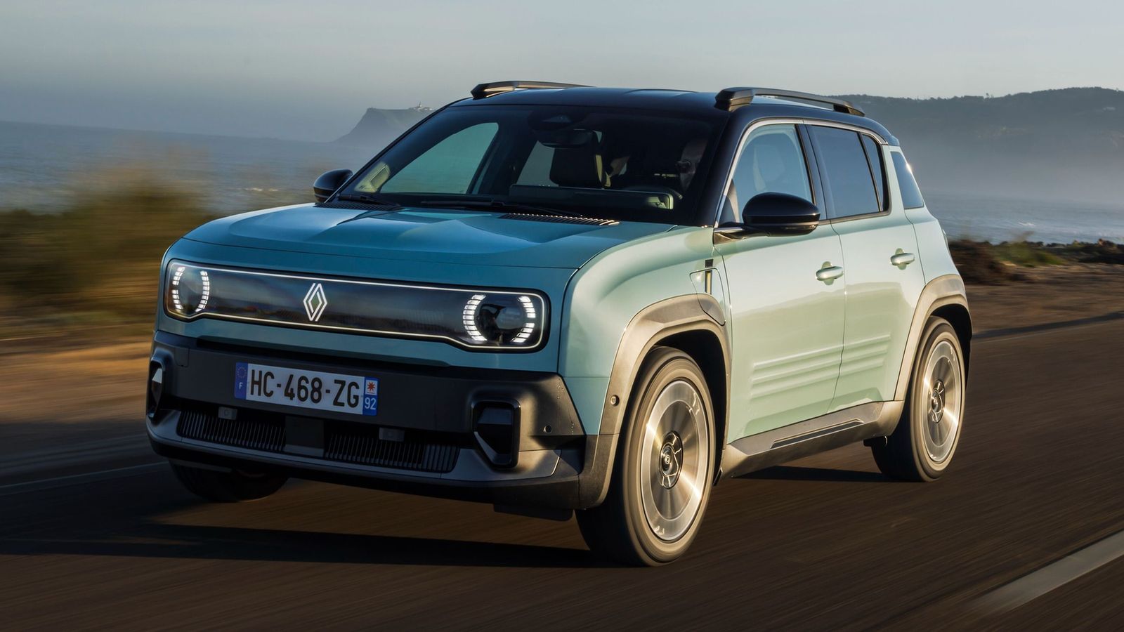 Renault revive el icónico R-4 en versión eléctrica, que llega ahora a los concesionarios