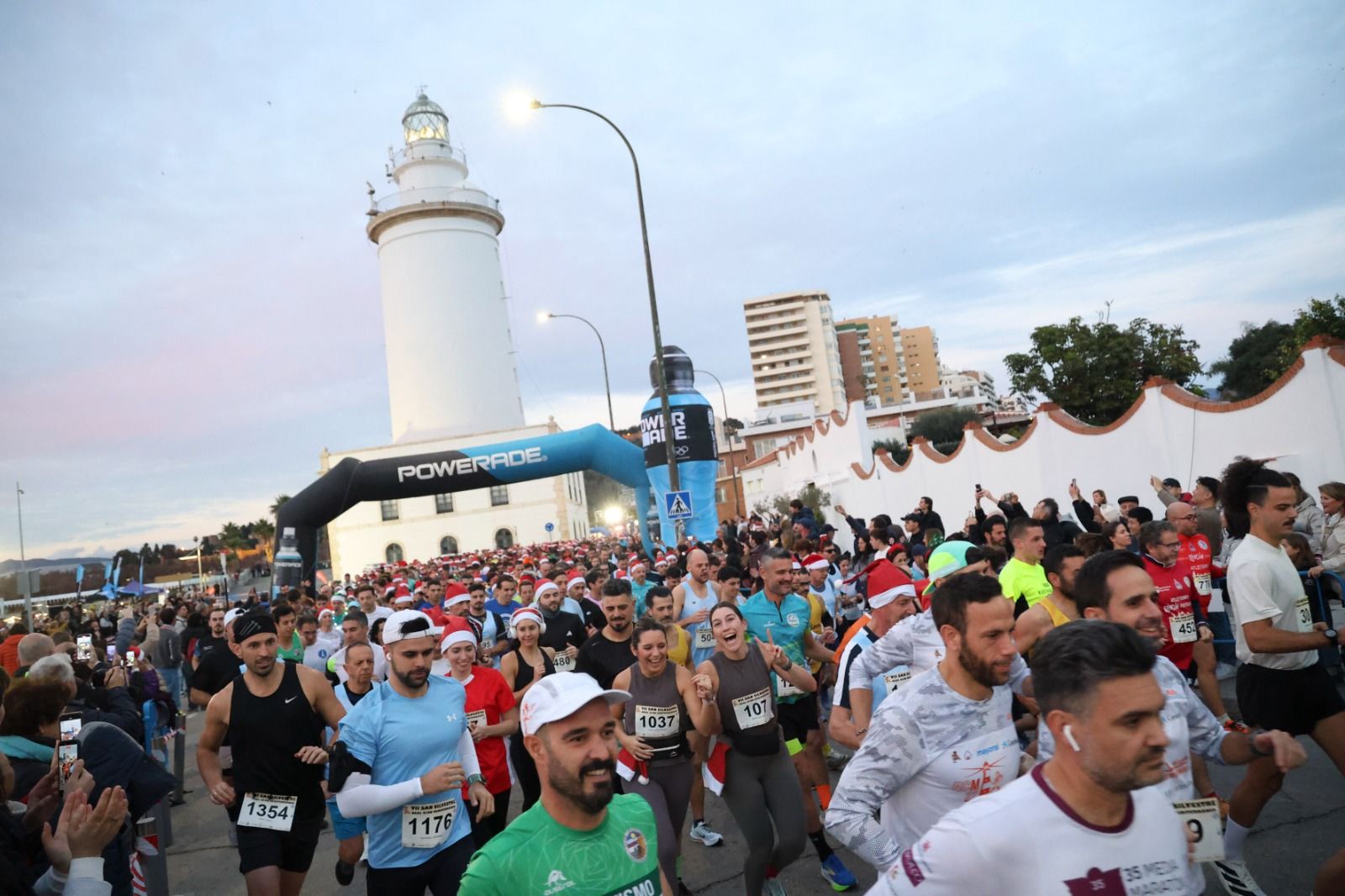 Las fotos de la San Silvestre del Real Club Mediterráneo en Málaga