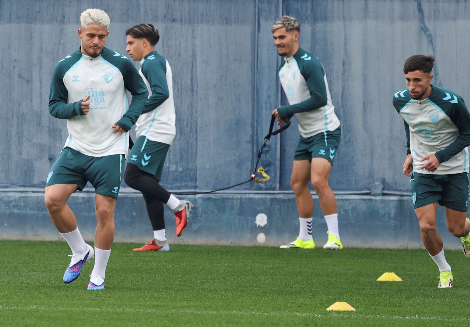 El Málaga CF vuelve al tajo sin Lobete en una semana eterna