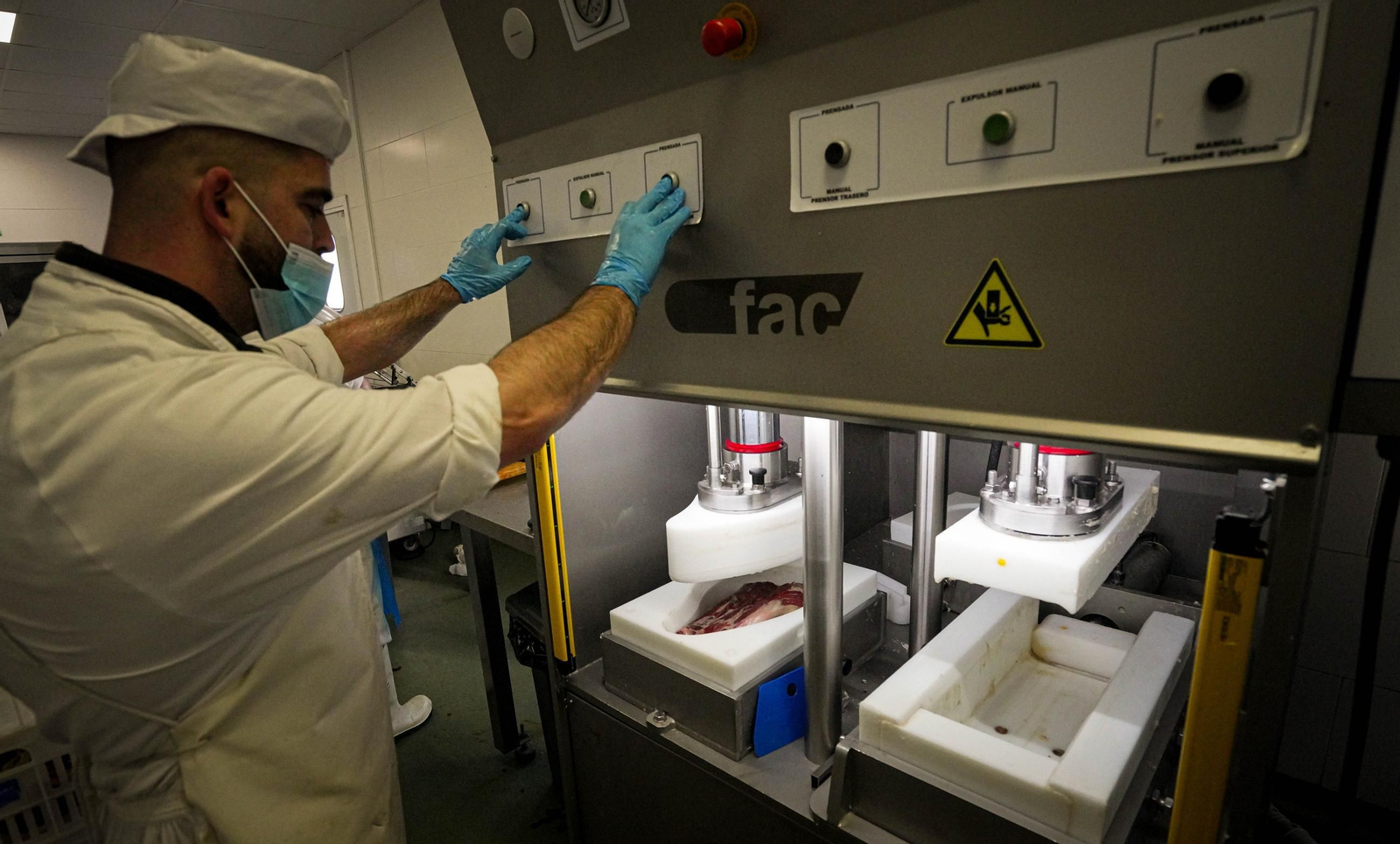 Del campo a la mesa, así son los jamones de Montesierra que vende Mercadona