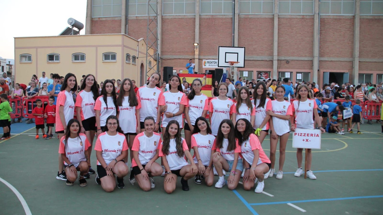 Jóvenes del municipio disfrutan de una semana llena de propuestas deportivas.