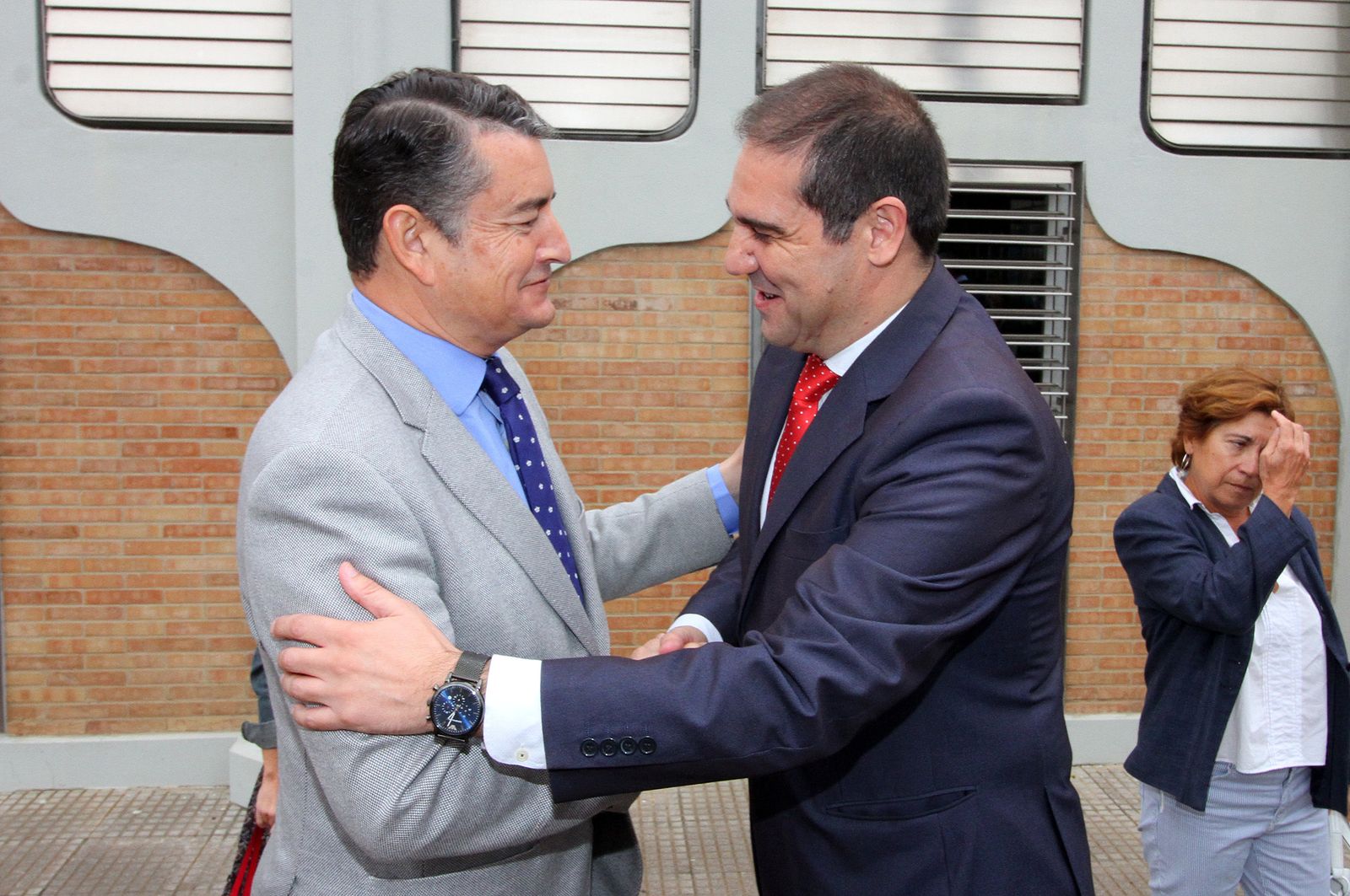 Imágenes de la toma de posesión del nuevo presidente del Puerto de Huelva, José Luis Ramos.