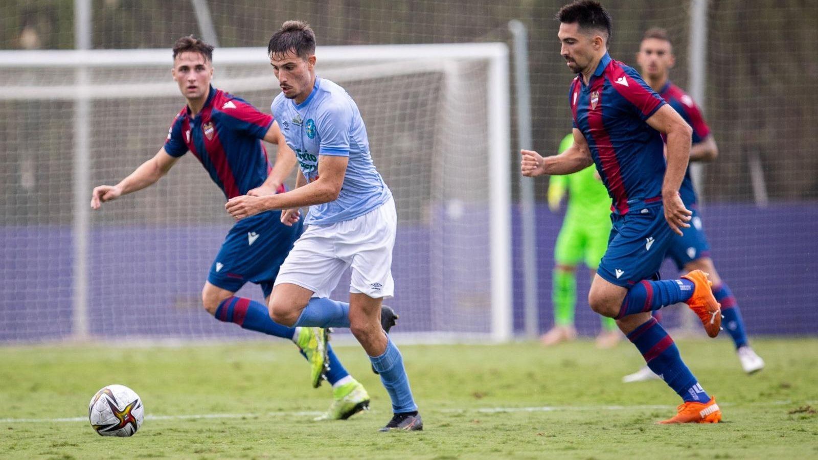 Sergio Pérez estuvo muy activo, sobre todo en la segunda parte.