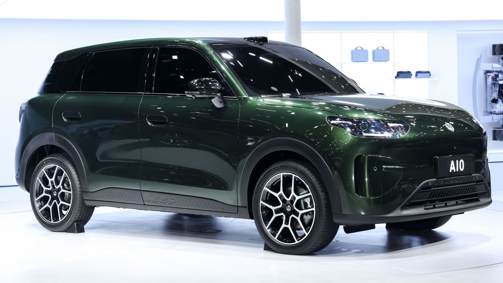 El B03X será uno de los coches que Stellantis fabricará en su planta de Figuerulas (Zaragoza). Los otros Leapmotor con el sello de "made in Spain" serán los B10 y B05.