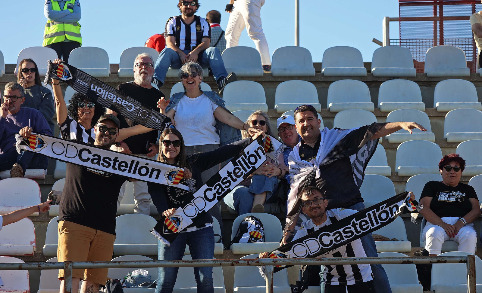 Búscate en el Nuevo Mirador durante el Algeciras - Castellón de Primera RFEF