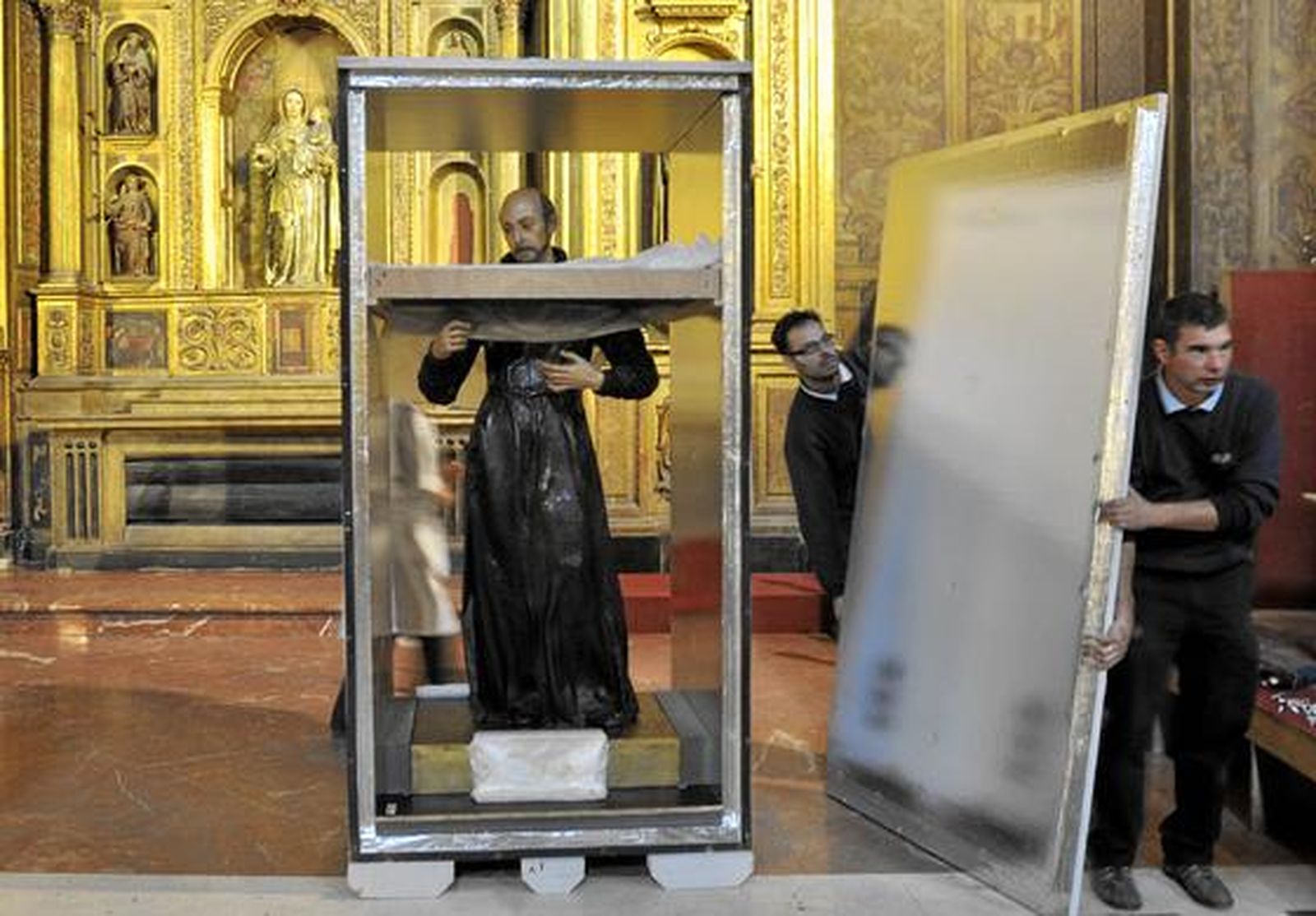 La talla de Martínez Montañez, que representa a San Ignacio (1610), regresa a la Iglesia de la Anunciación.

Foto: Manuel Gómez