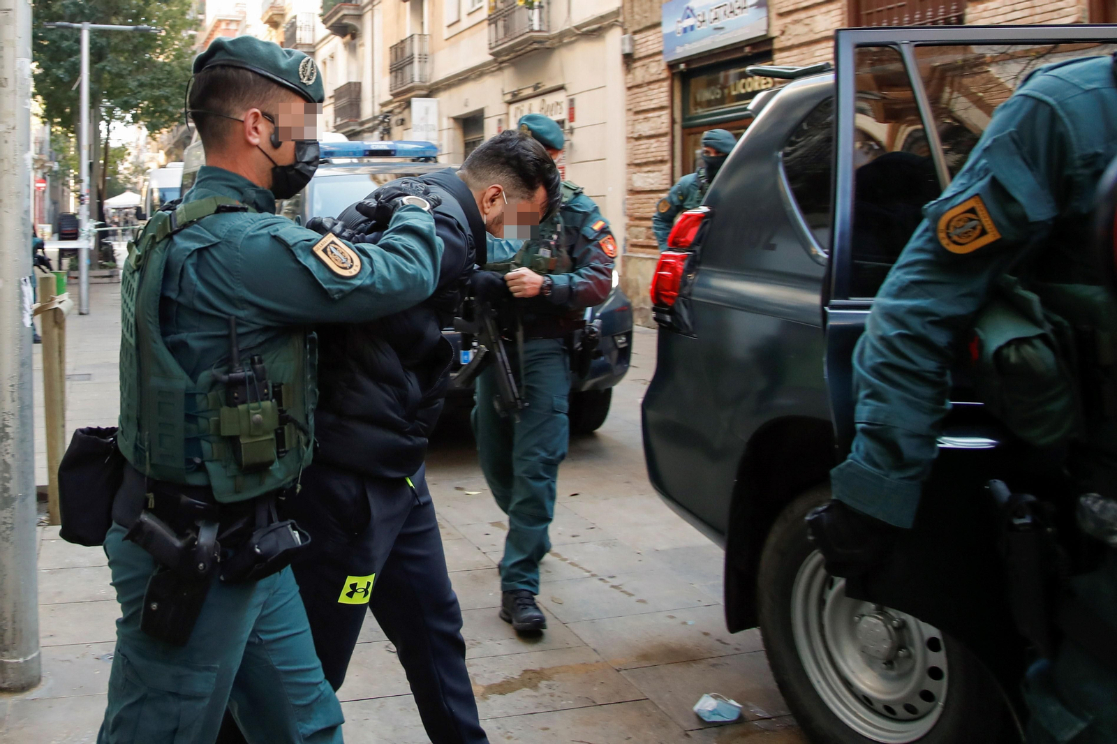 Uno de los detenidos en la operación desarrollada en Barcelona.