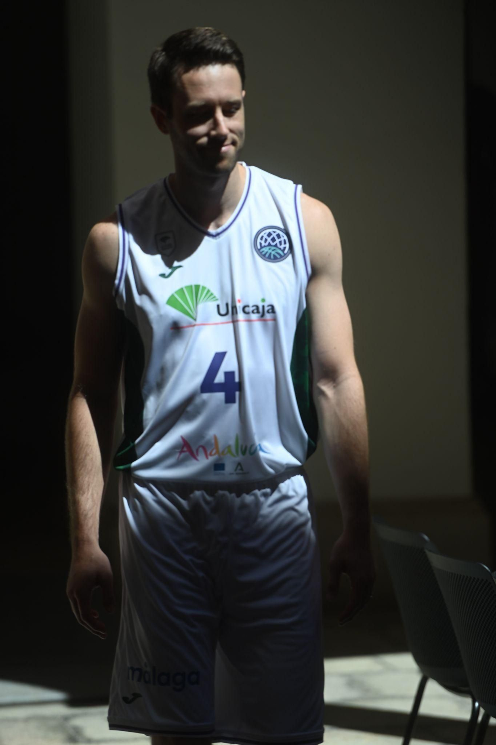 Fotos: la presentación de las nuevas camisetas del Unicaja