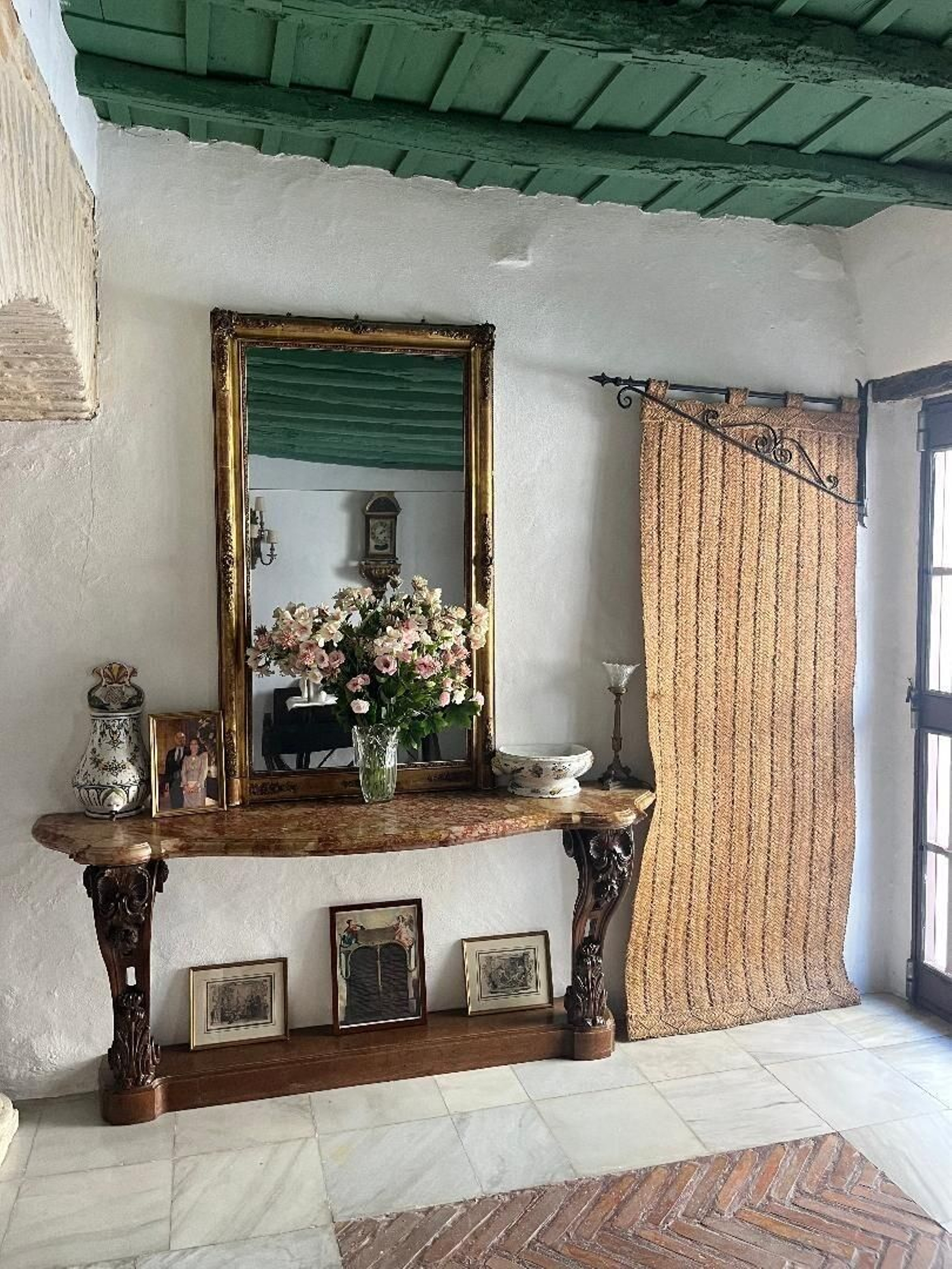 Imágenes de la casa de Sanlúcar de María Luisa de Contes y Manuel Jesús Barba Imágenes de la casa de Sanlúcar de María Luisa de Contes y Manuel Jesús Barba