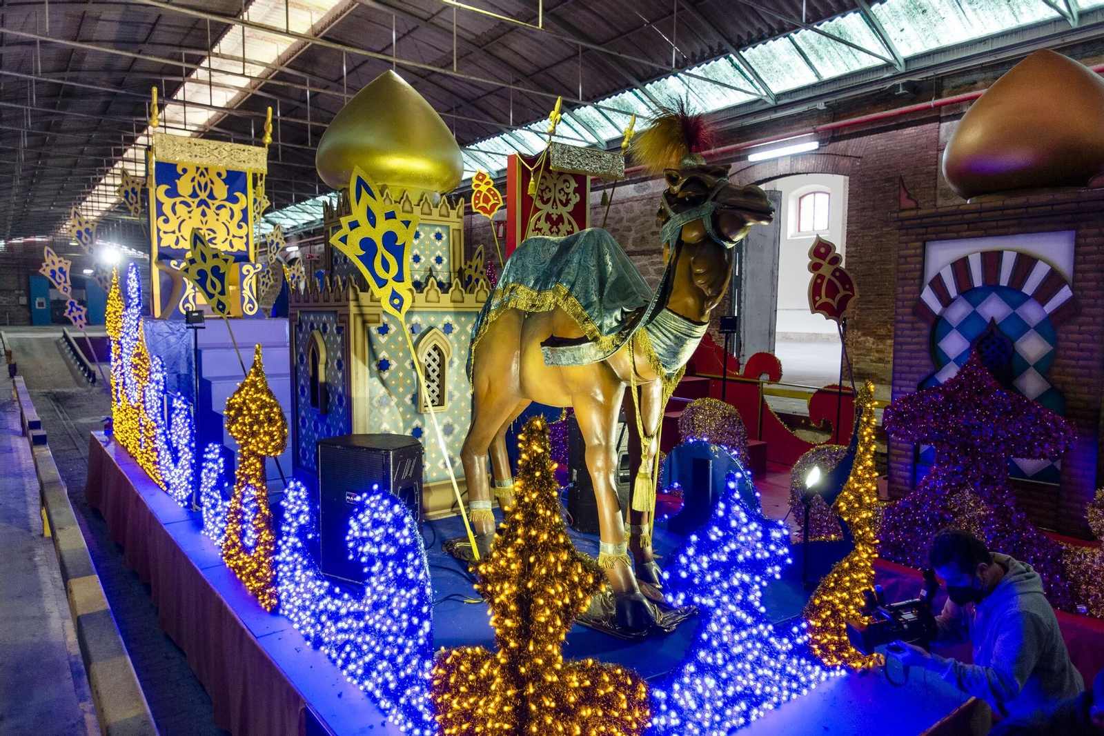 Reyes Magos en Cádiz: Imágenes de las carrozas  de la Cabalgata