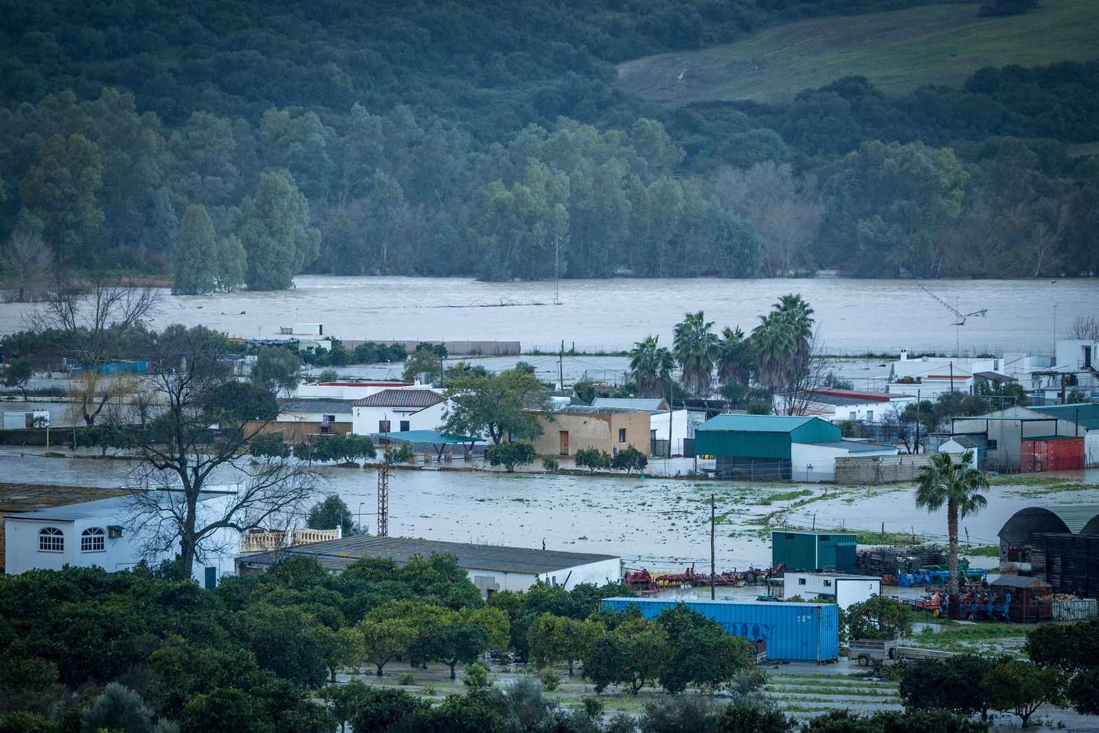 Las imágenes de las inundaciones en Arcos: la espectacular crecida del río Guadalete por la apertura de las presas