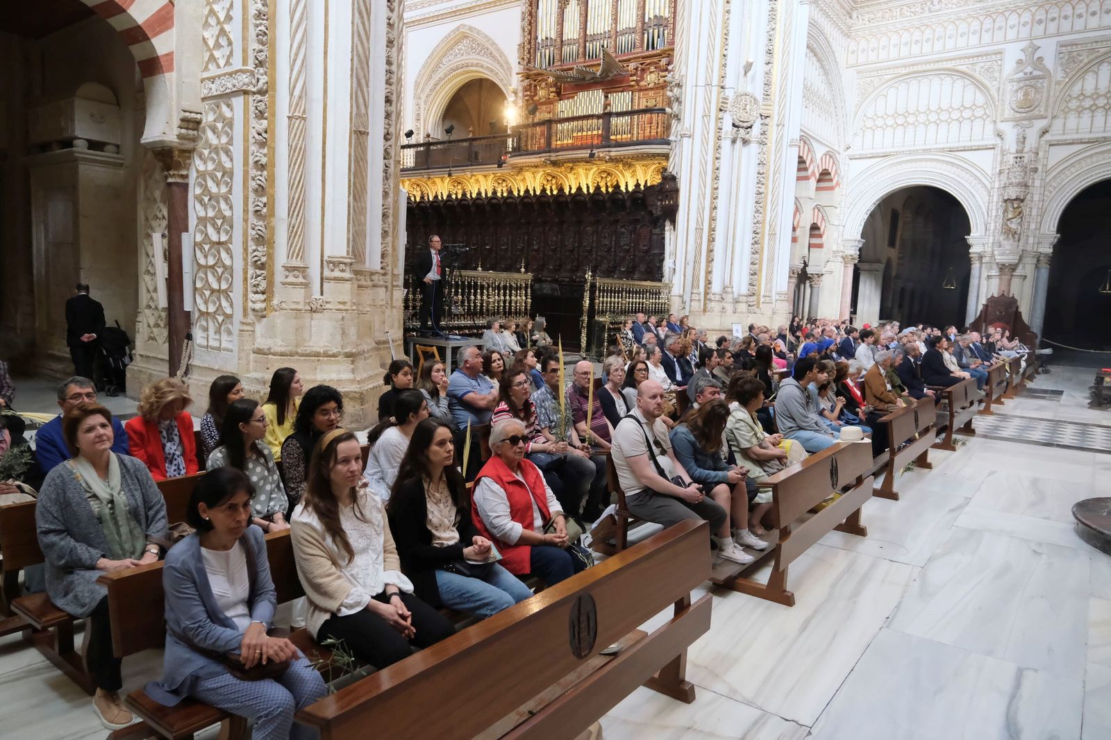 Domingo de Ramos en Córdoba 2023: la misa de la bendición de las palmas en la Catedral, en imágenes