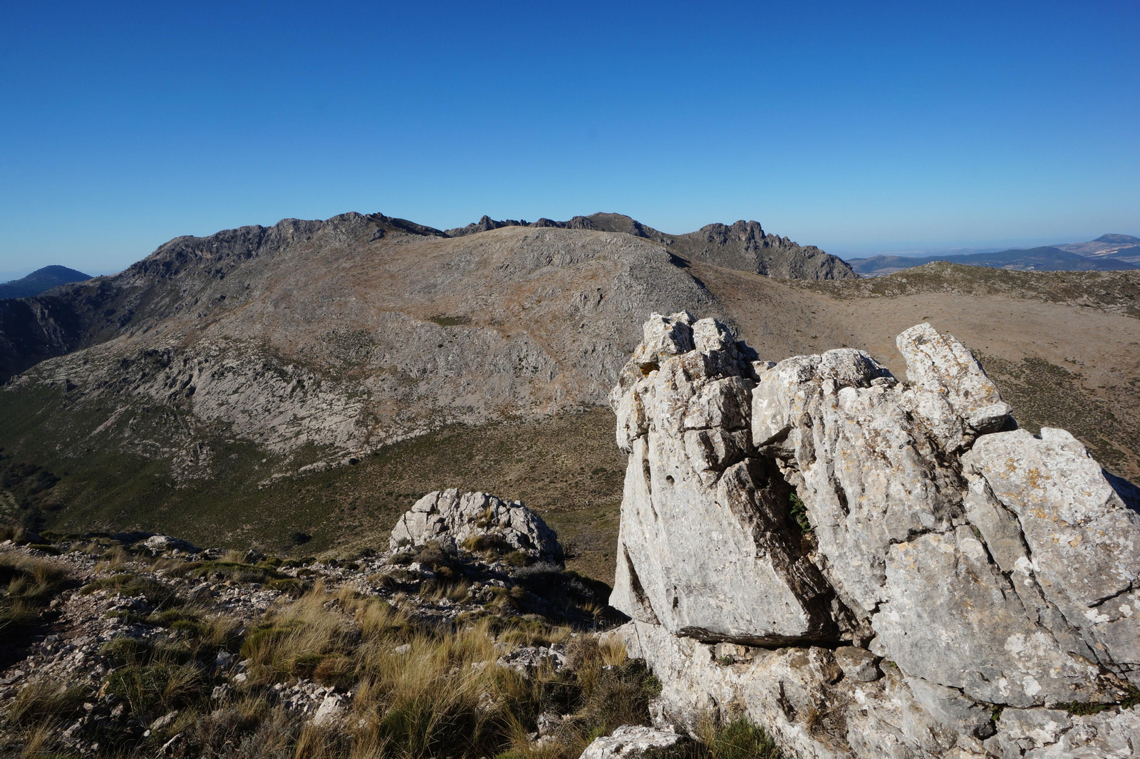 Un recorrido en fotografías de la subida a la Tiñosa, el pico más alto de Córdoba