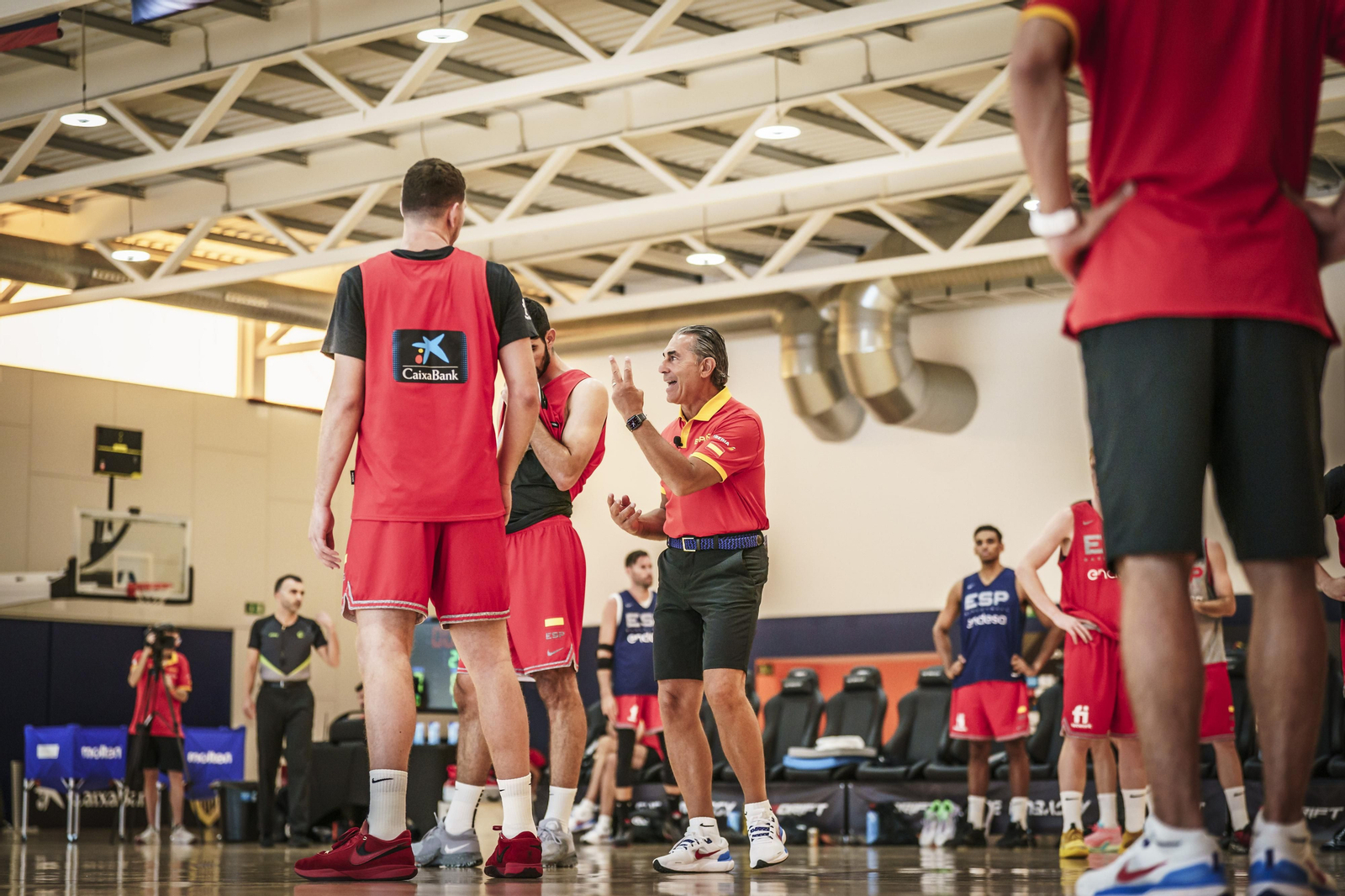 Sesión de la selección española en The Embassy