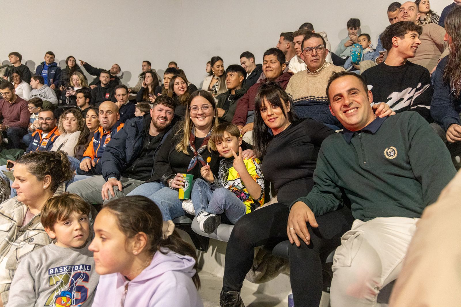 En imágenes: el Olivo Arena vibra con piruetas y motor en estado puro en el Soloflow Freestyle (2)