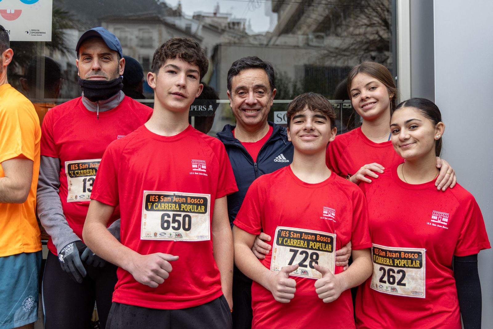 En imágenes: la lluvia no frena a más de un millar de corredores en la V Carrera Popular del IES San Juan Bosco (1)